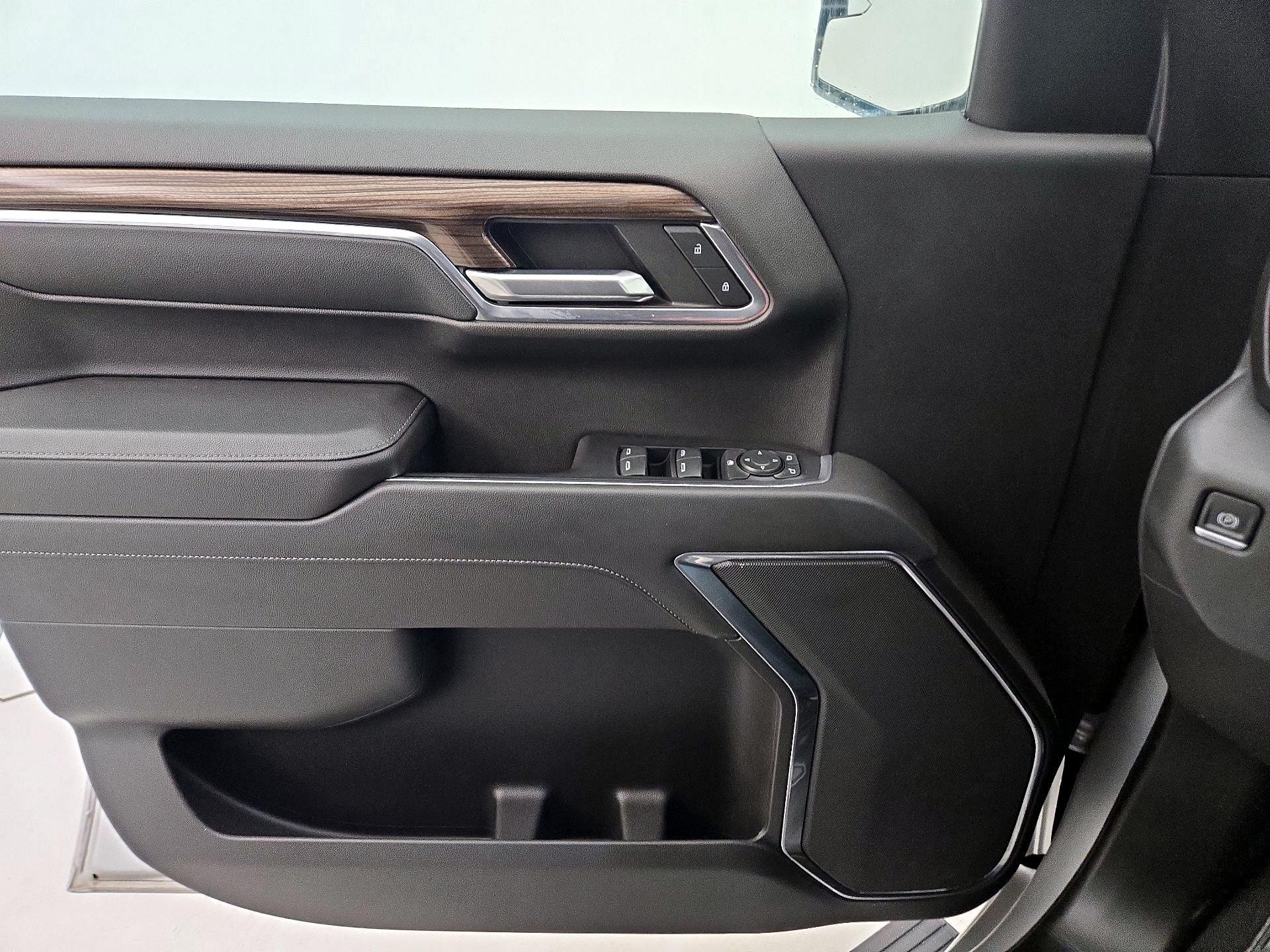 Thumbnail: 2022 Chevrolet Silverado 1500 - 12