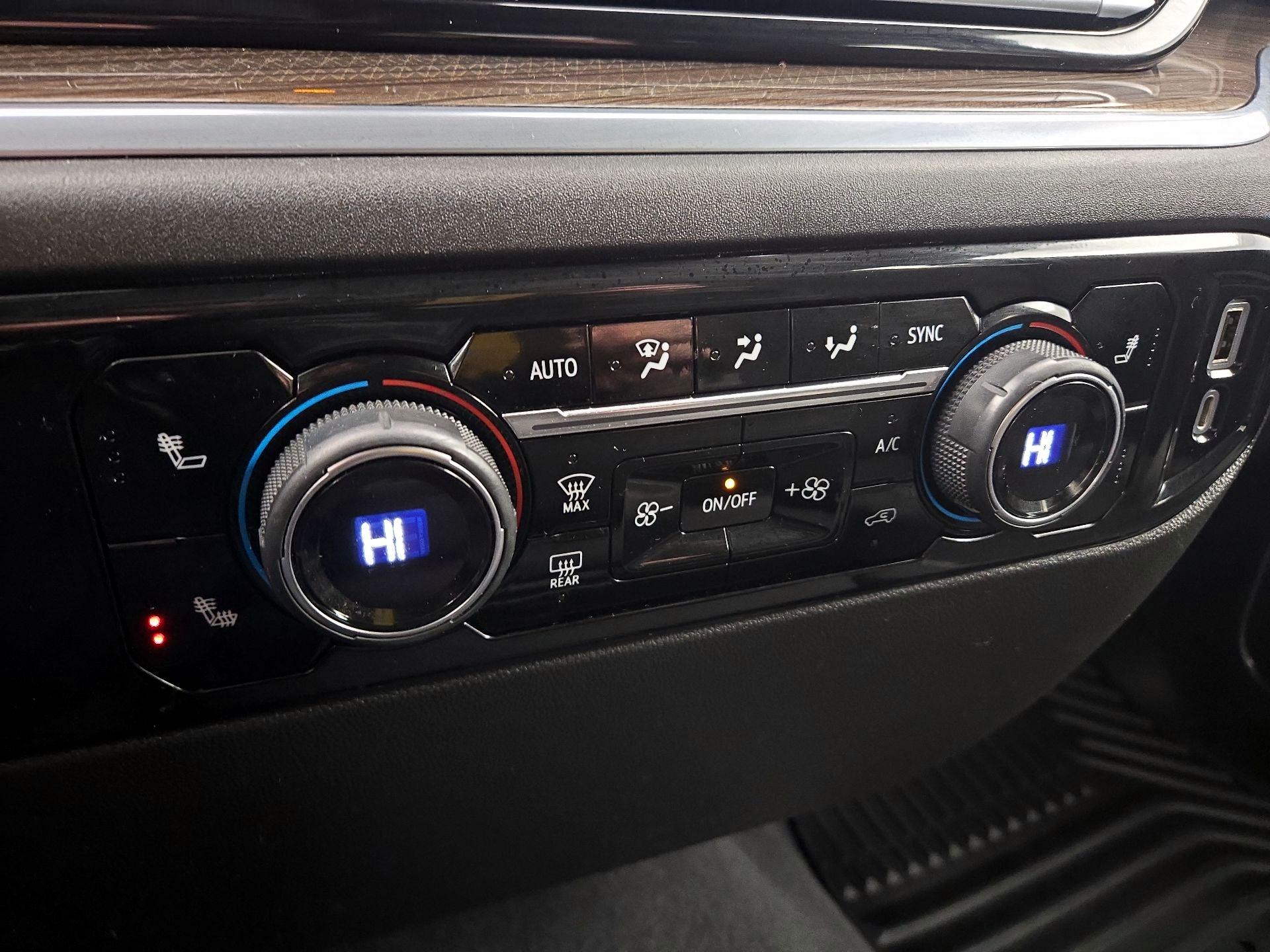 Thumbnail: 2022 Chevrolet Silverado 1500 - 16