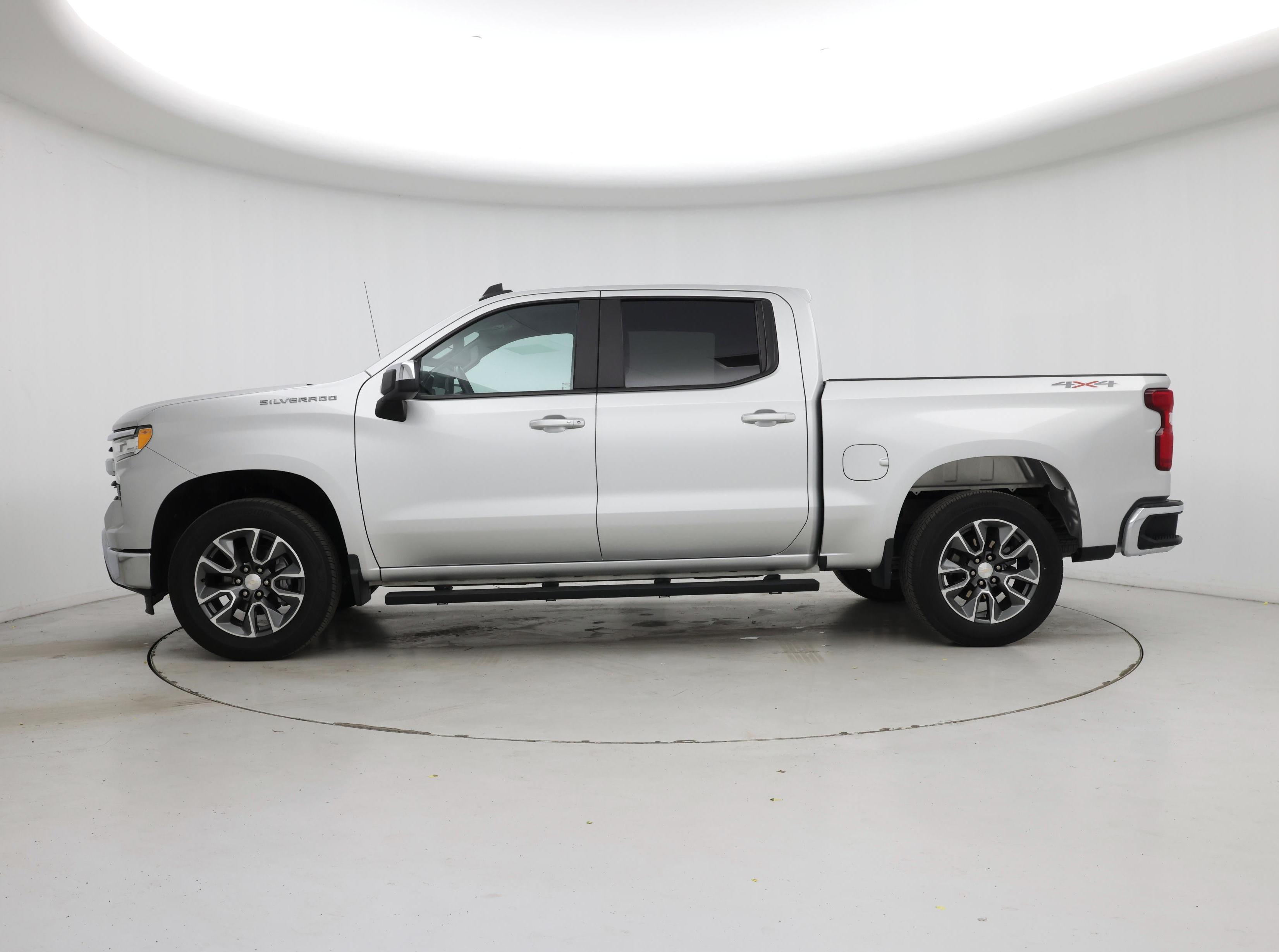 Thumbnail: 2022 Chevrolet Silverado 1500 - 3