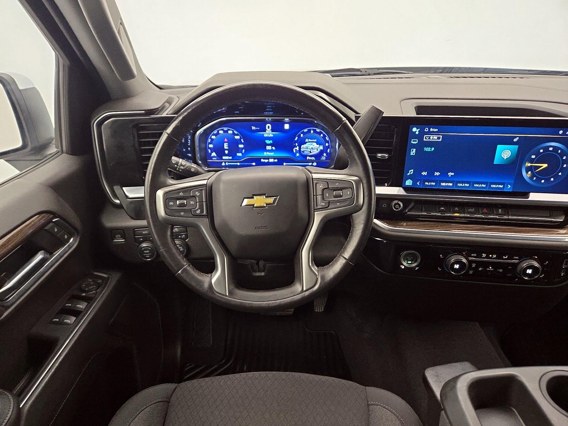 Thumbnail: 2022 Chevrolet Silverado 1500 - 10