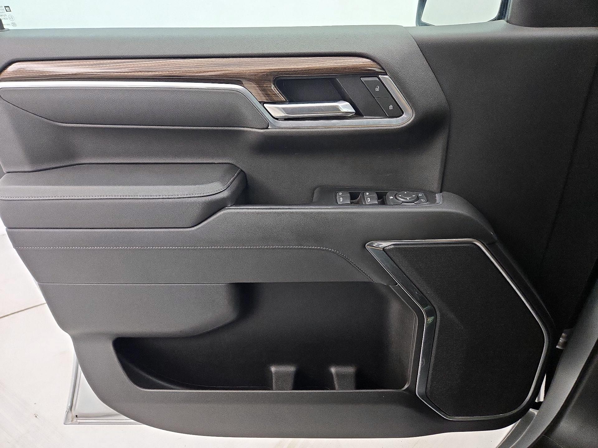 Thumbnail: 2022 Chevrolet Silverado 1500 - 12