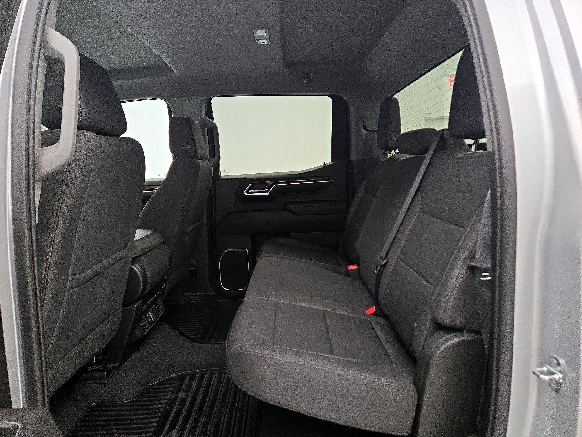 Thumbnail: 2022 Chevrolet Silverado 1500 - 19