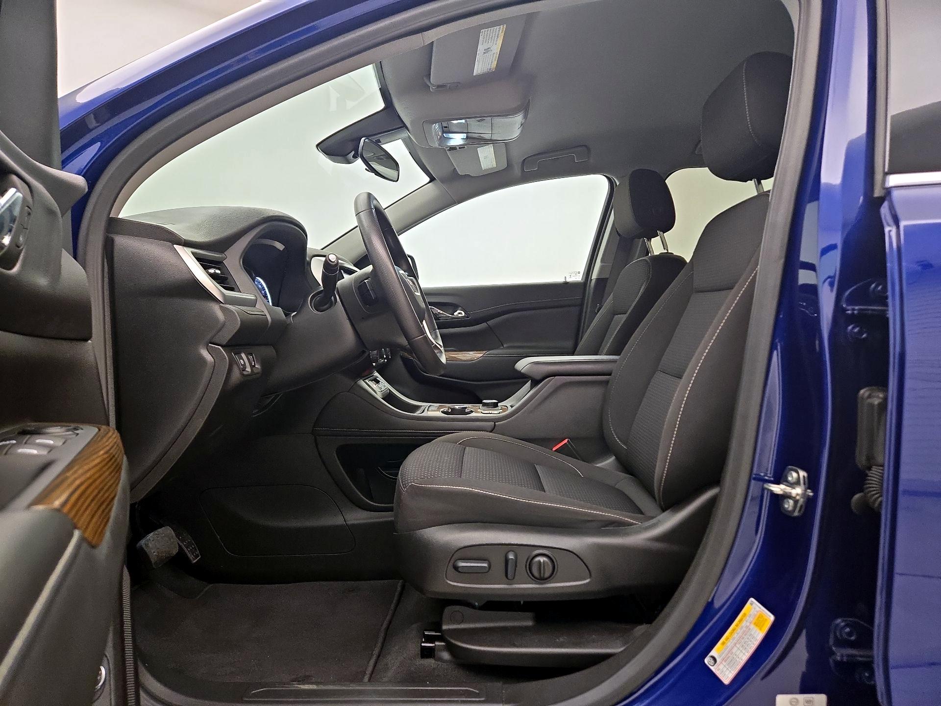 Thumbnail: 2023 GMC Acadia - 11