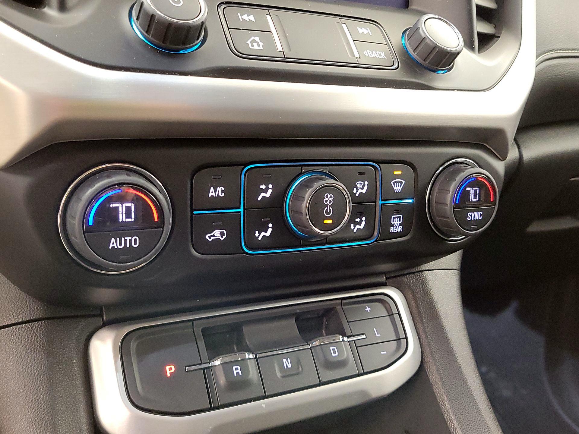 Thumbnail: 2023 GMC Acadia - 17