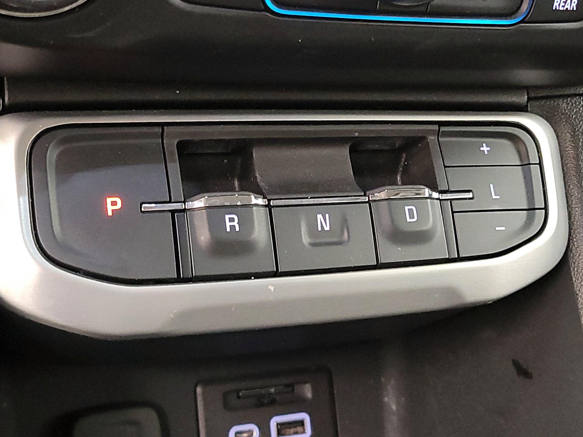 Thumbnail: 2023 GMC Acadia - 18