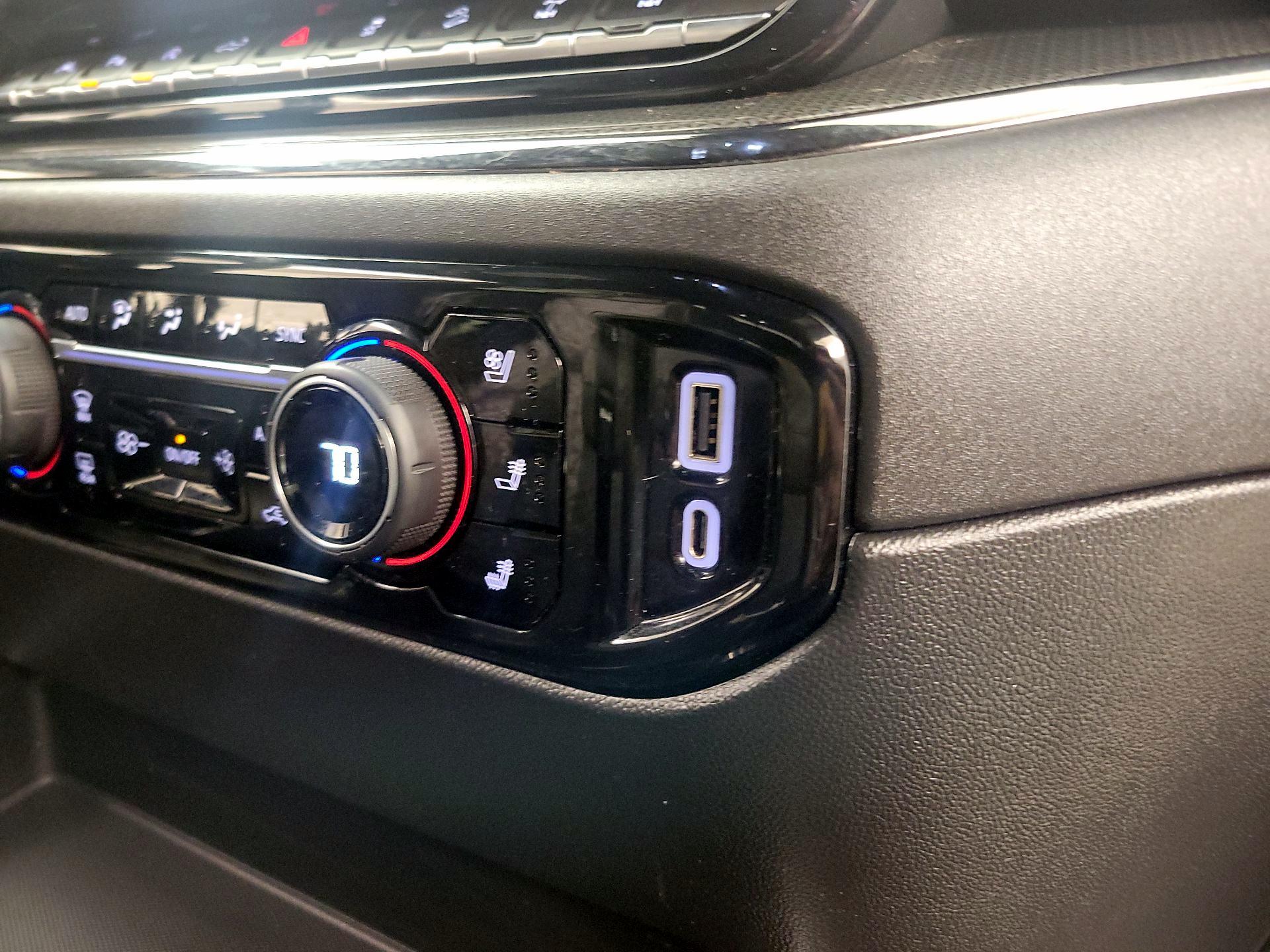 Thumbnail: 2022 Chevrolet Silverado 1500 - 18