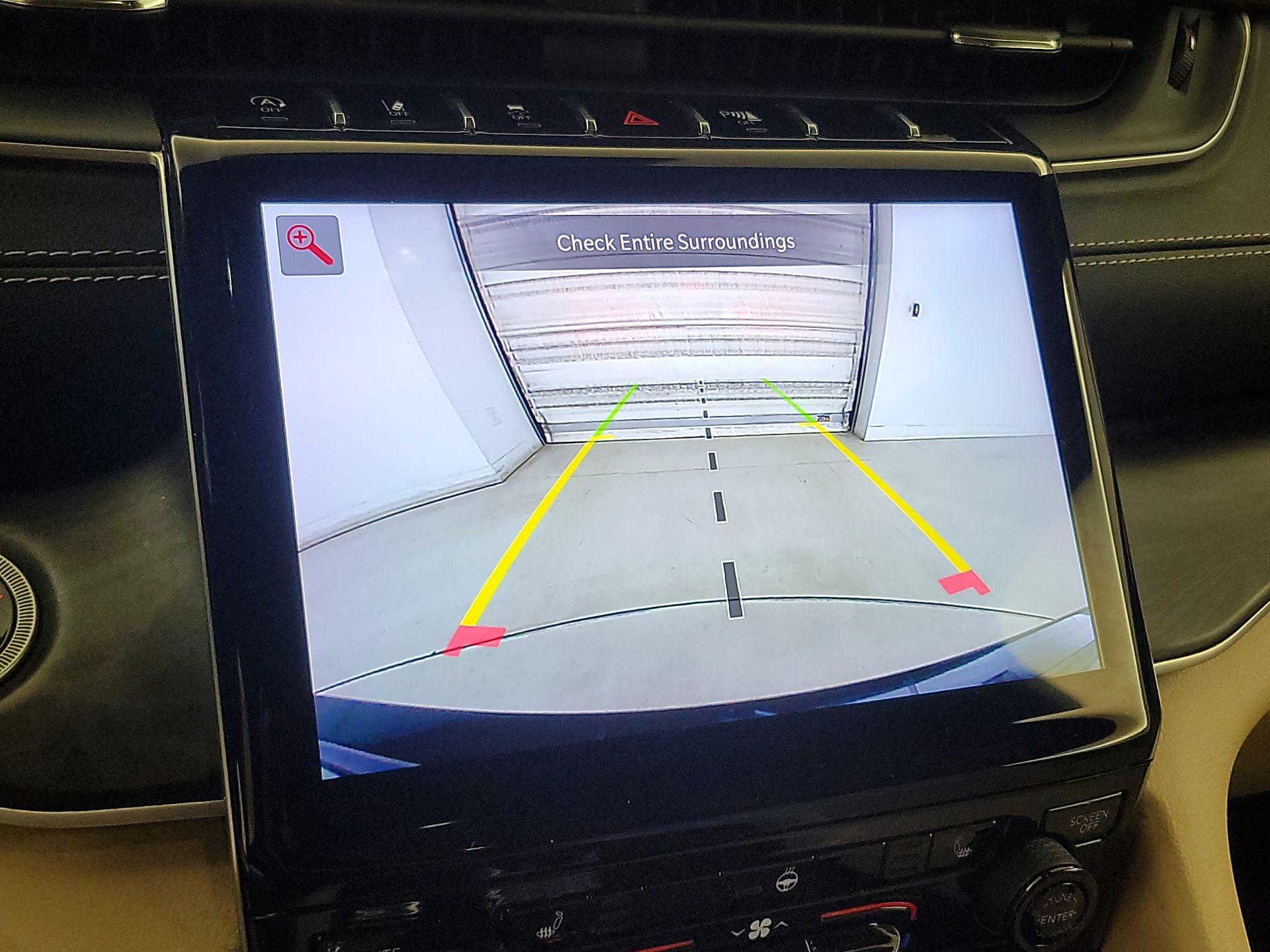 Thumbnail: 2023 Jeep Grand Cherokee - 15