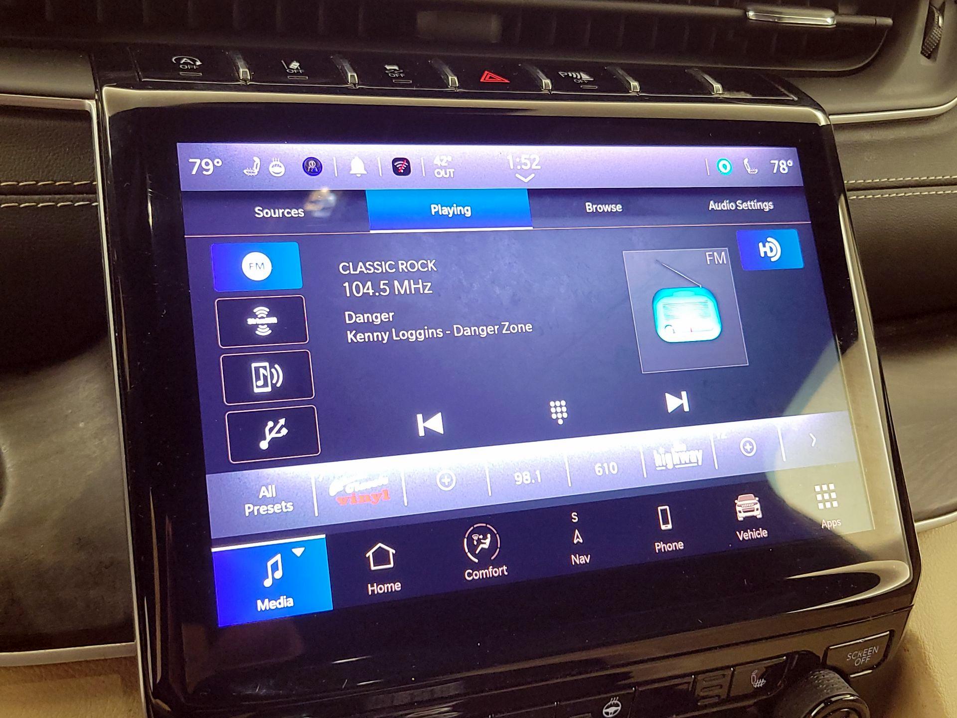 Thumbnail: 2023 Jeep Grand Cherokee - 16