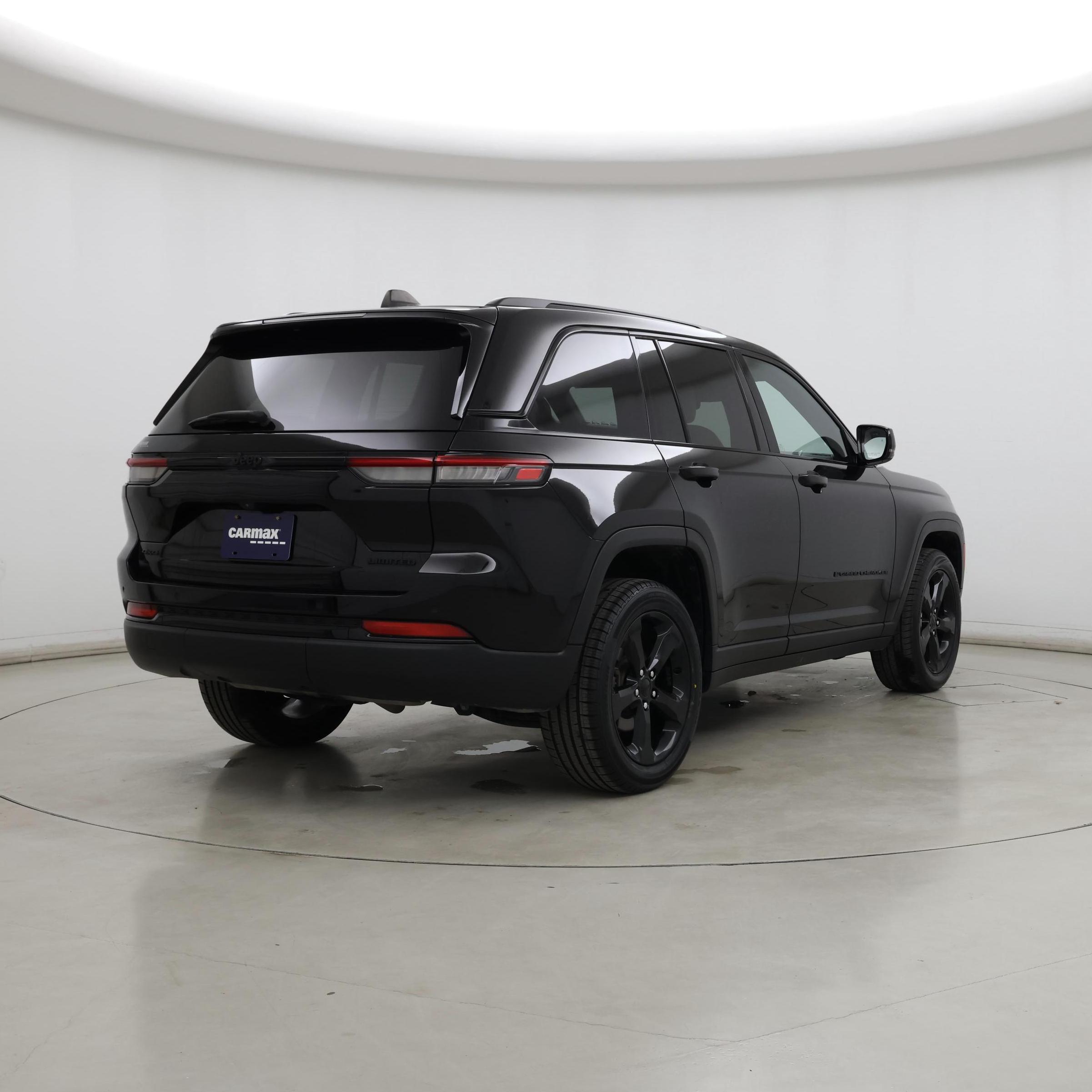 Thumbnail: 2023 Jeep Grand Cherokee - 8