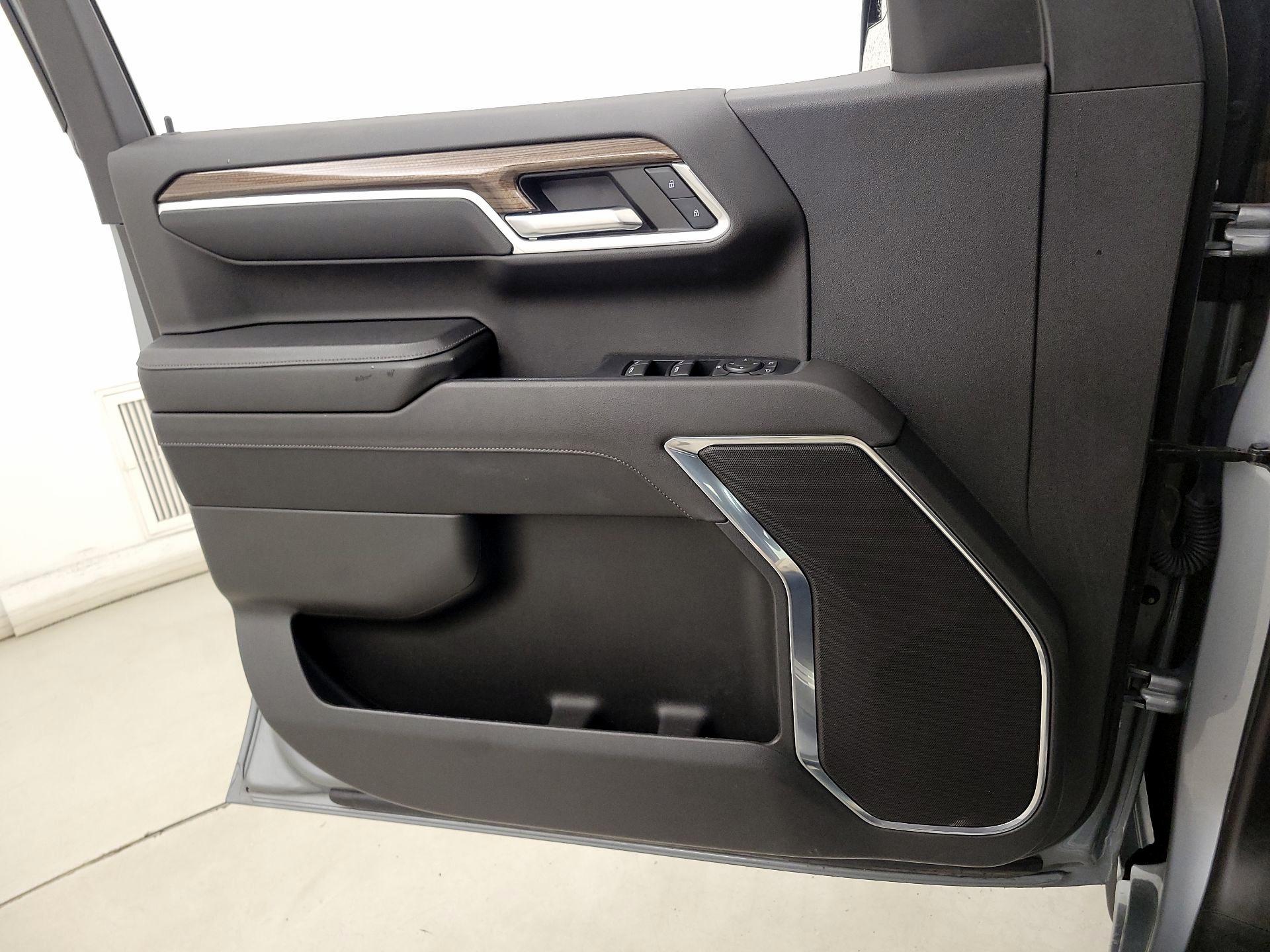 Thumbnail: 2023 Chevrolet Silverado 1500 - 12