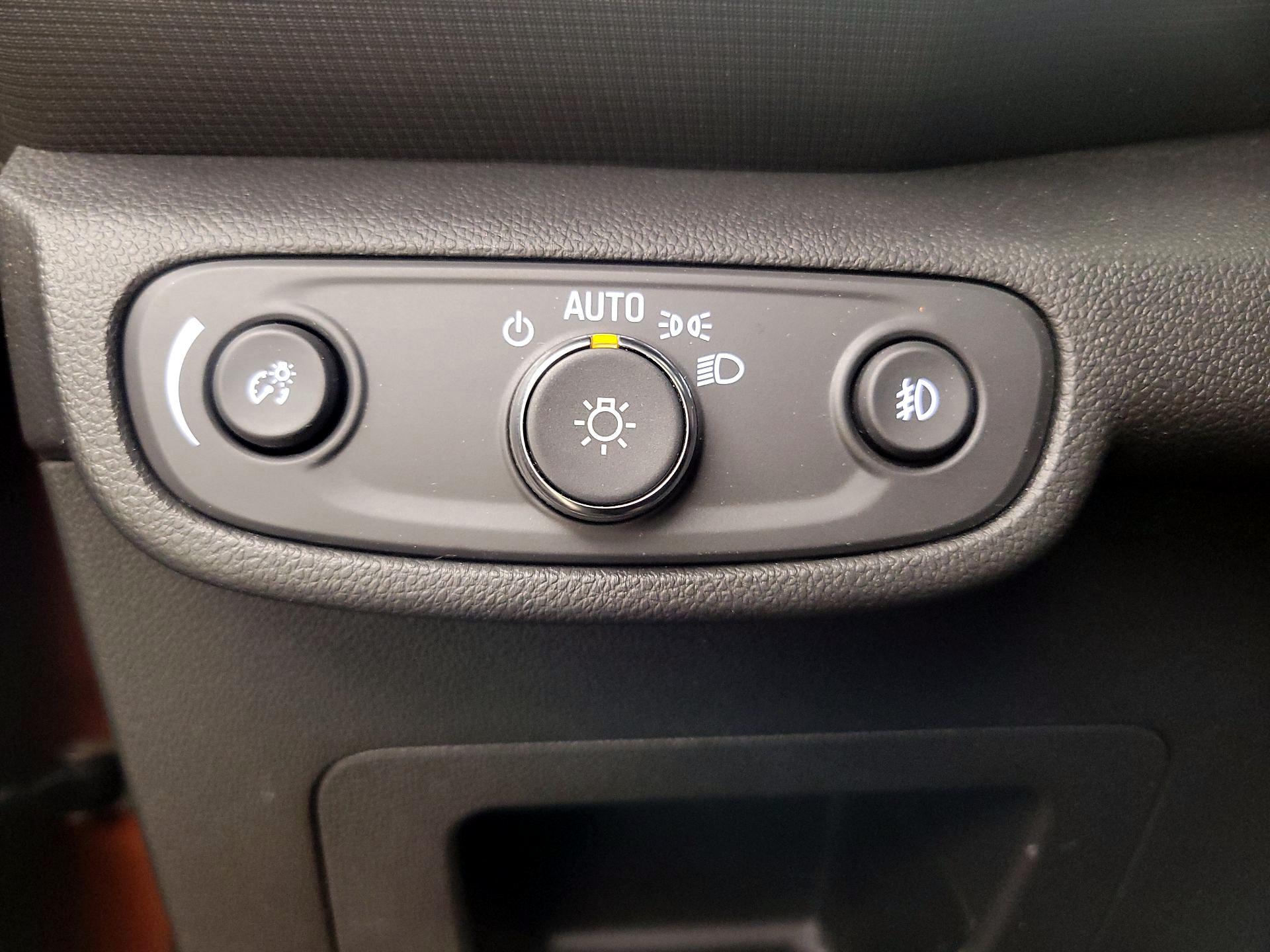 Thumbnail: 2021 Chevrolet TrailBlazer - 13