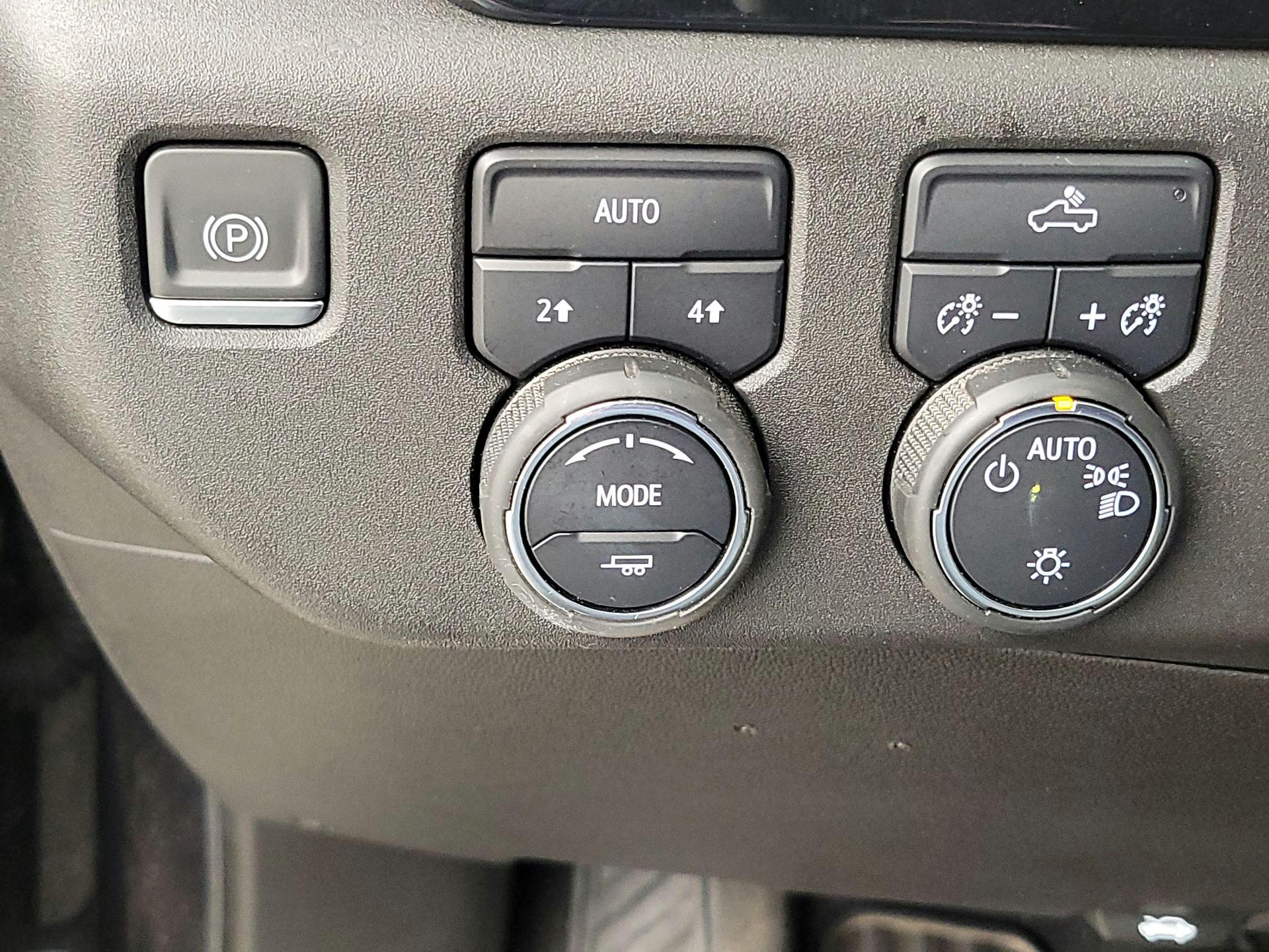 Thumbnail: 2022 Chevrolet Silverado 1500 - 13