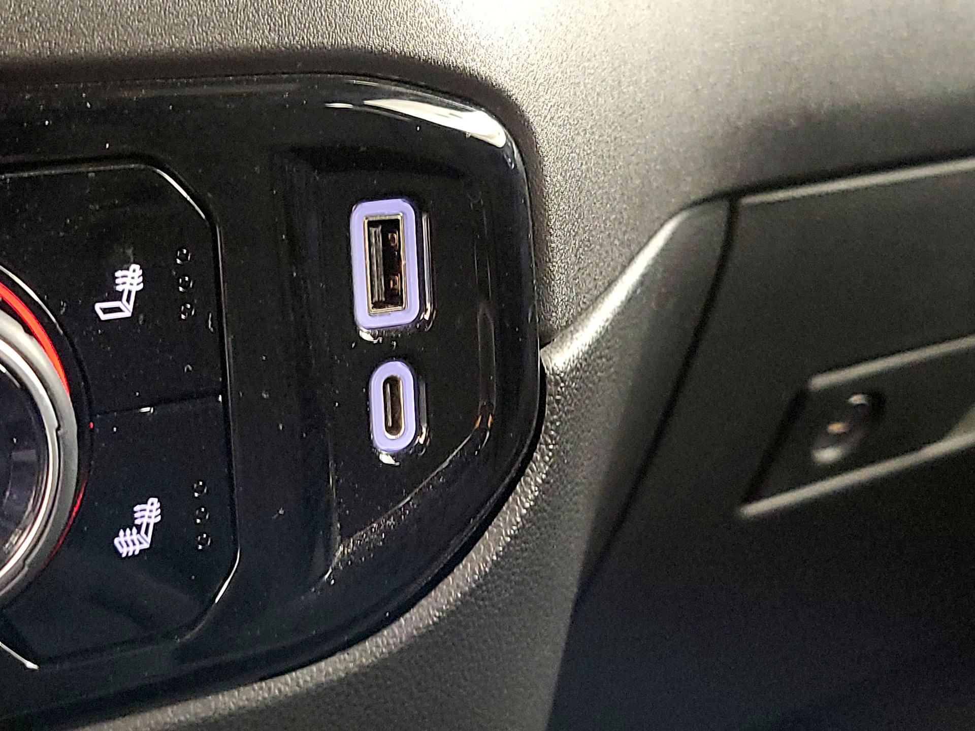 Thumbnail: 2022 Chevrolet Silverado 1500 - 19