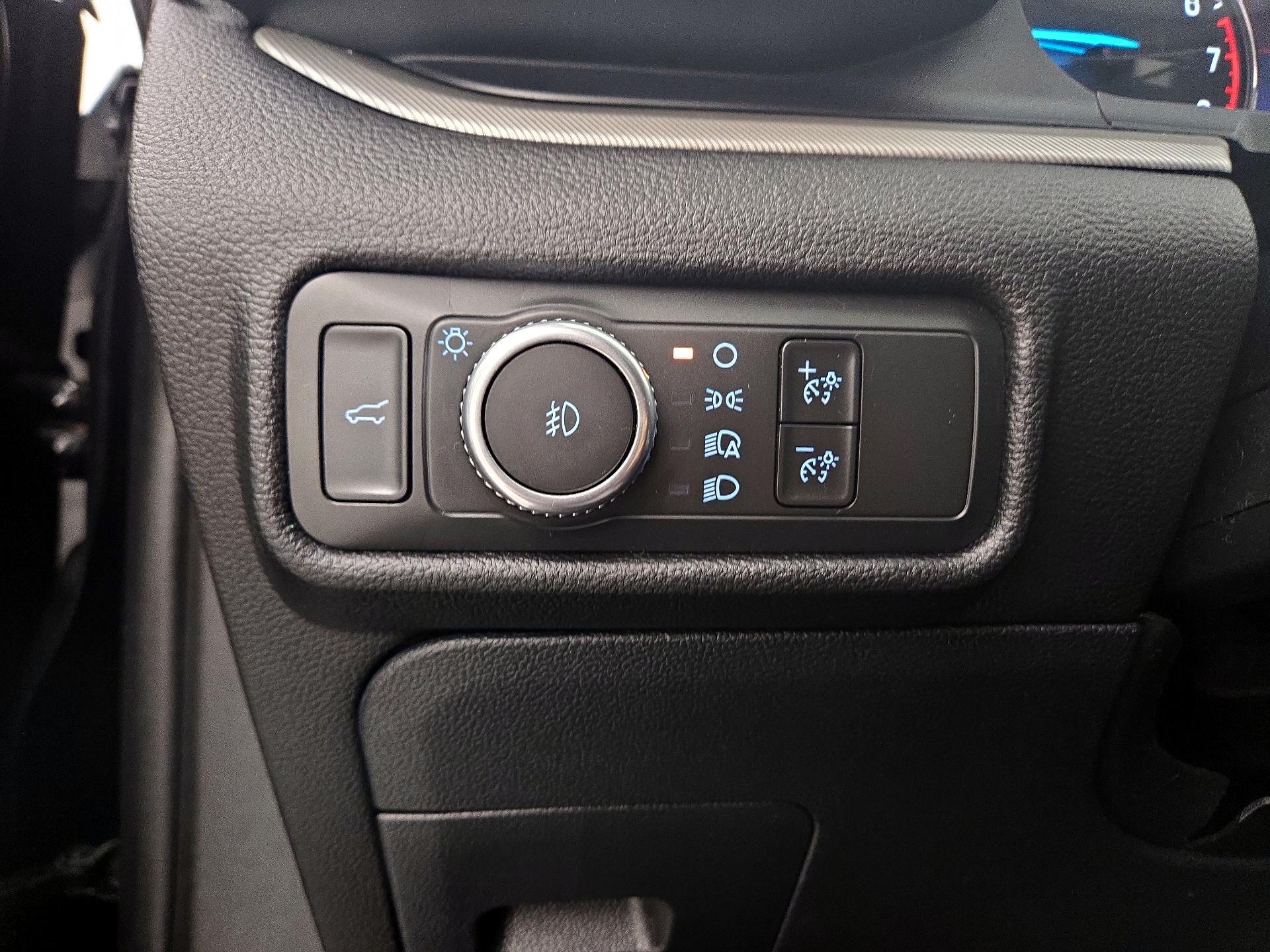 Thumbnail: 2021 Ford Explorer - 13