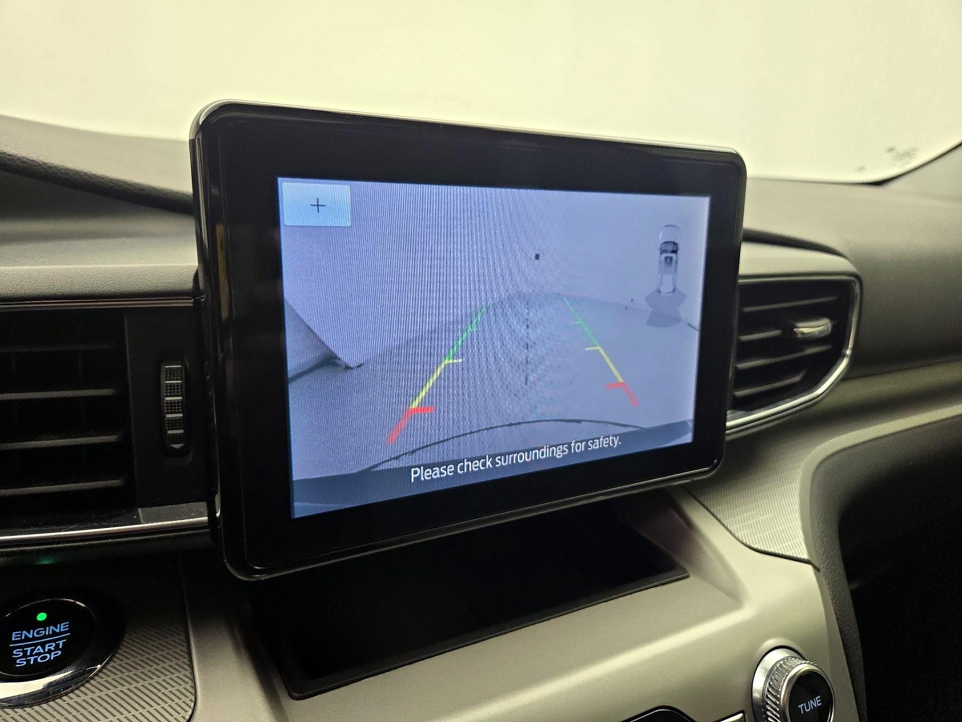 Thumbnail: 2021 Ford Explorer - 15