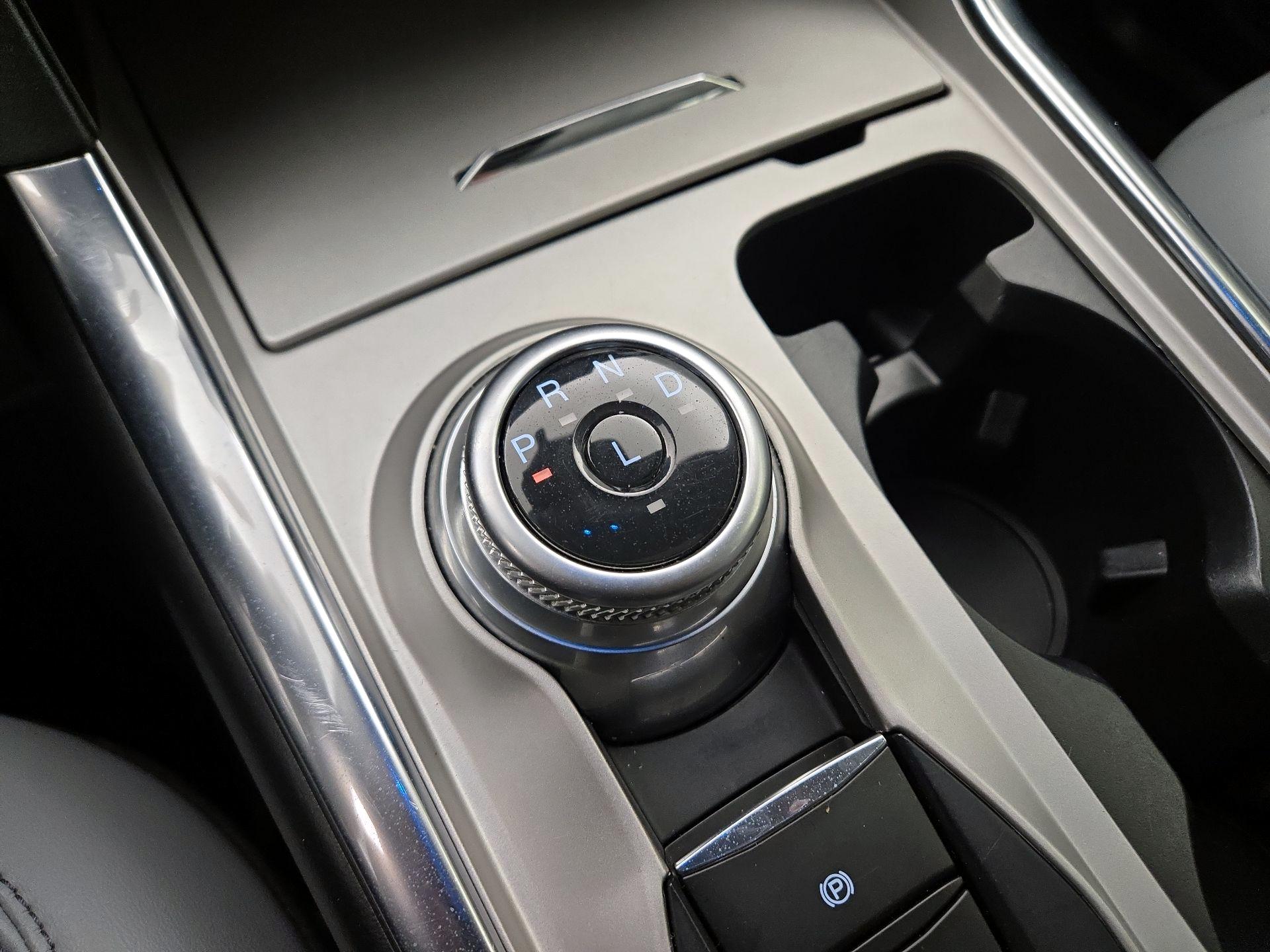 Thumbnail: 2021 Ford Explorer - 18