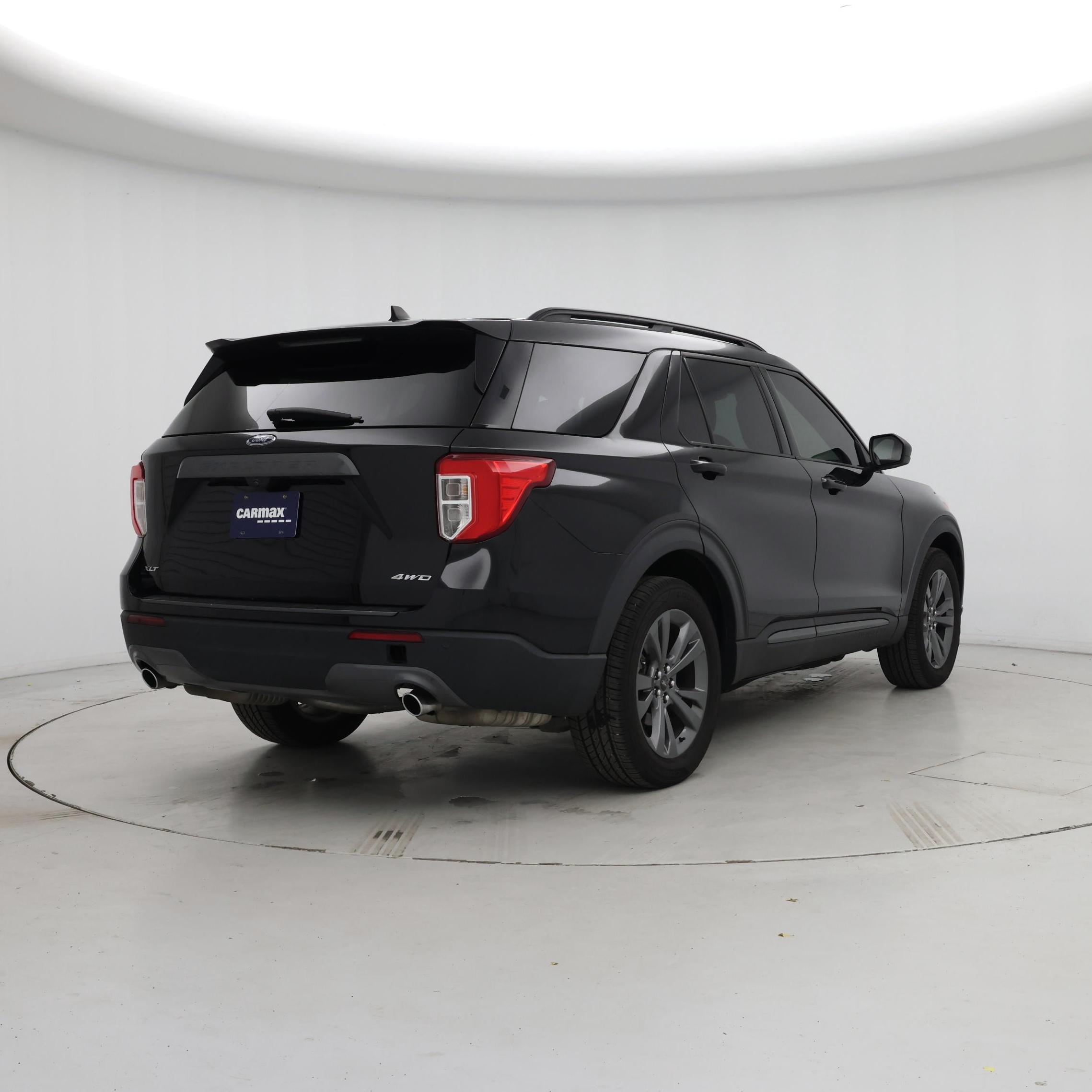 Thumbnail: 2021 Ford Explorer - 8