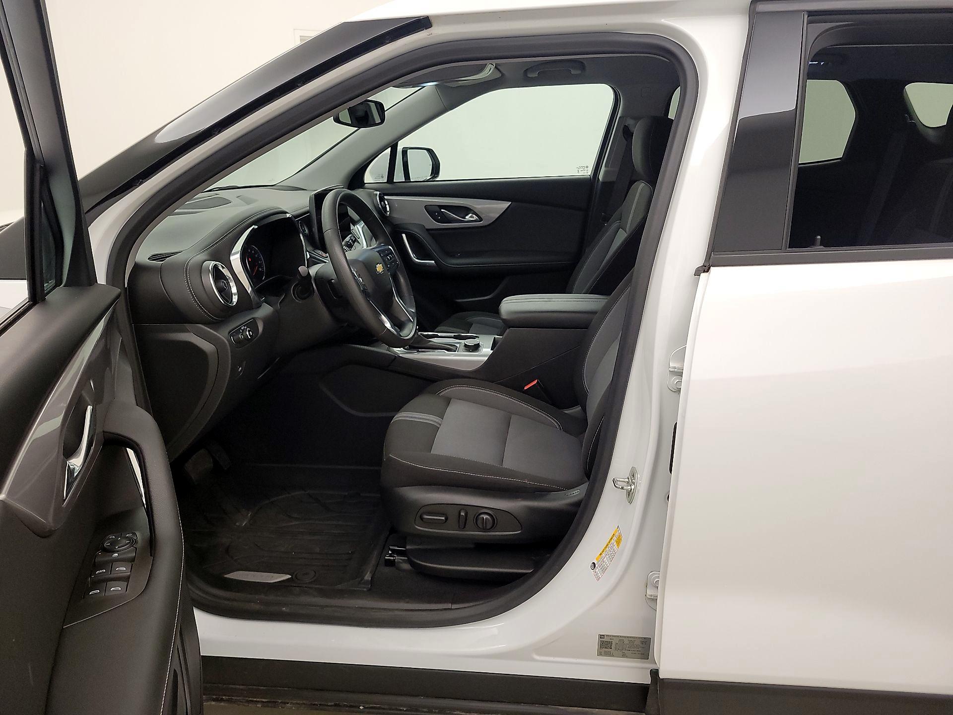 Thumbnail: 2023 Chevrolet Blazer - 11