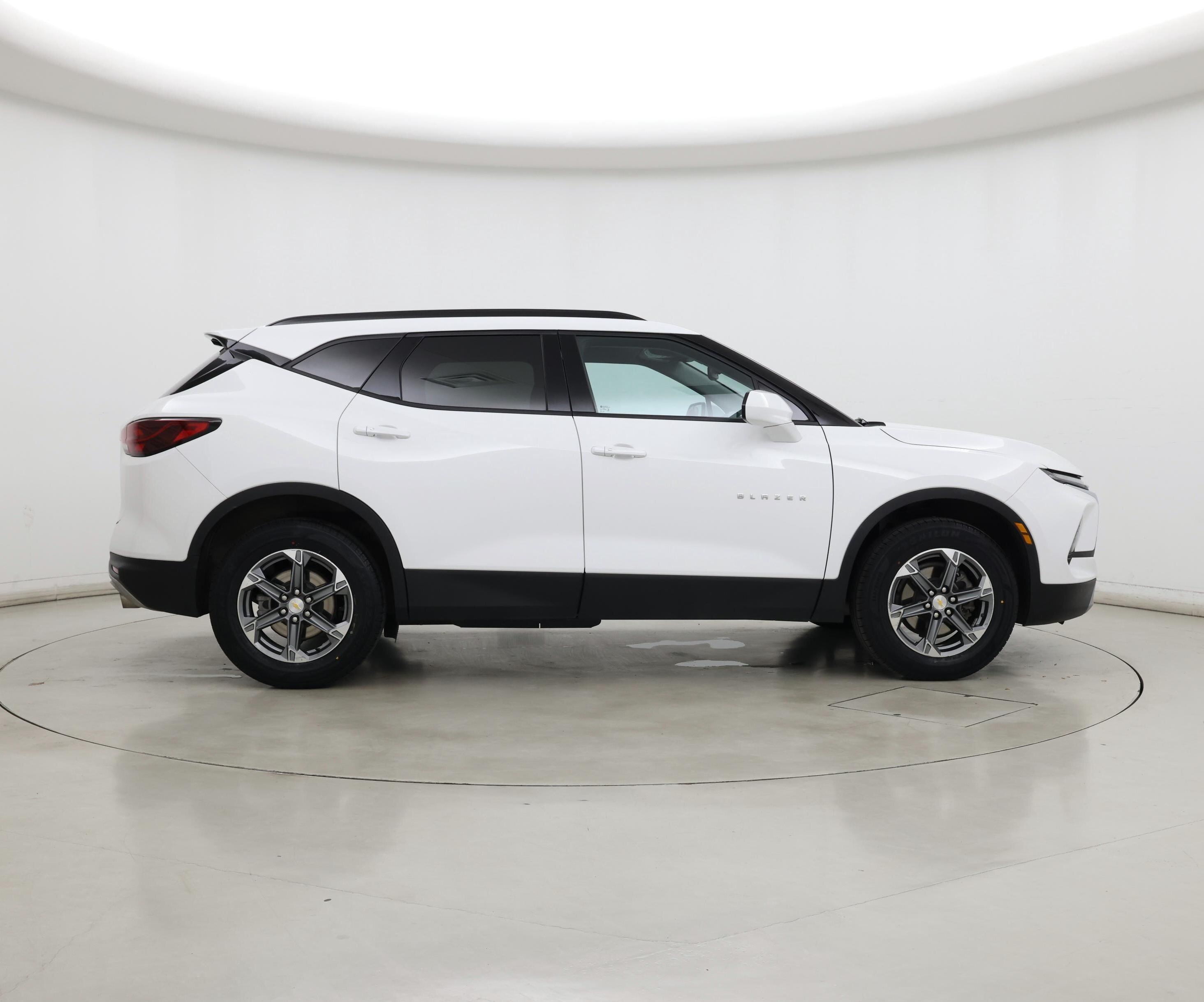 Thumbnail: 2023 Chevrolet Blazer - 7