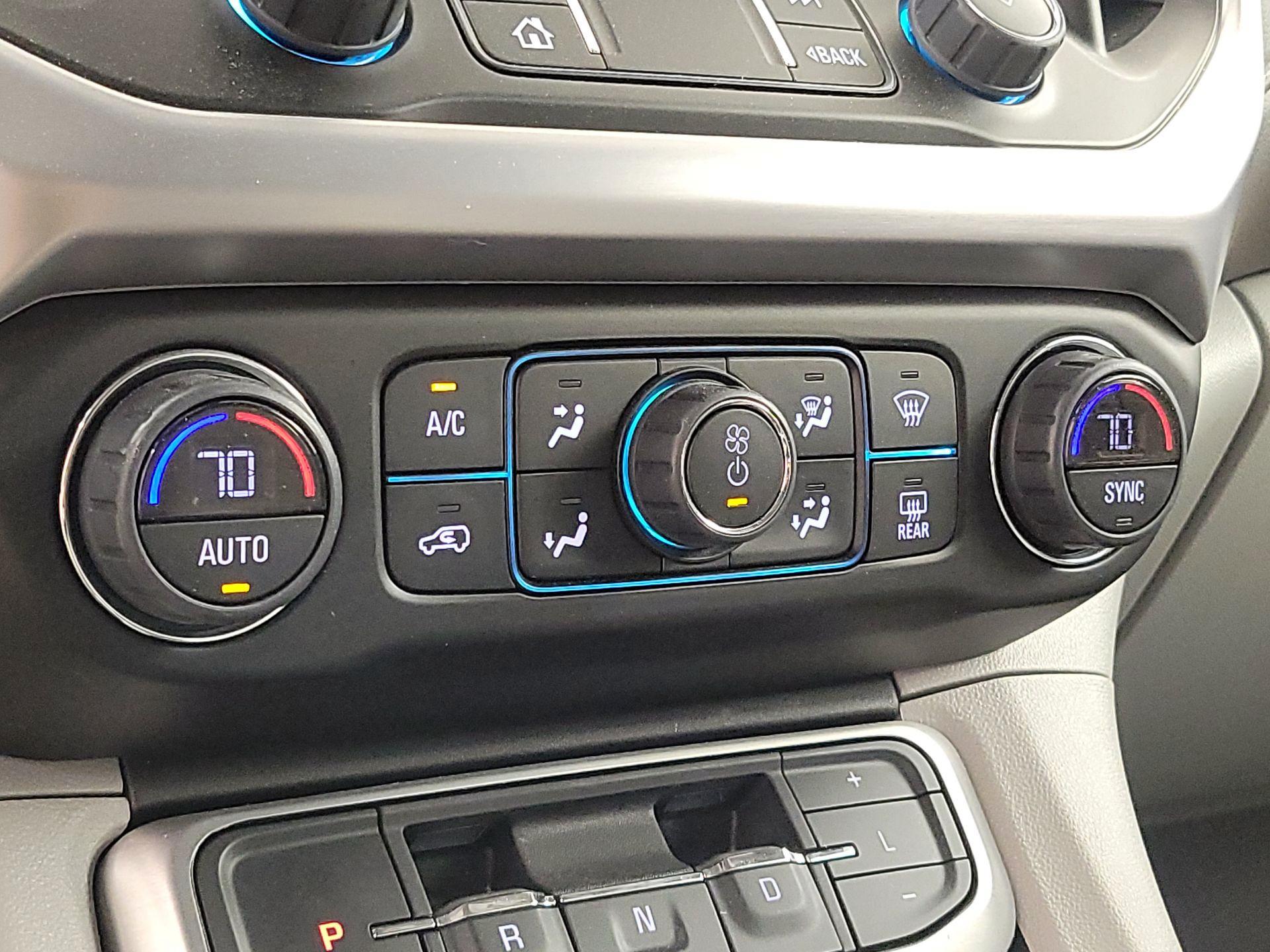 Thumbnail: 2023 GMC Acadia - 16