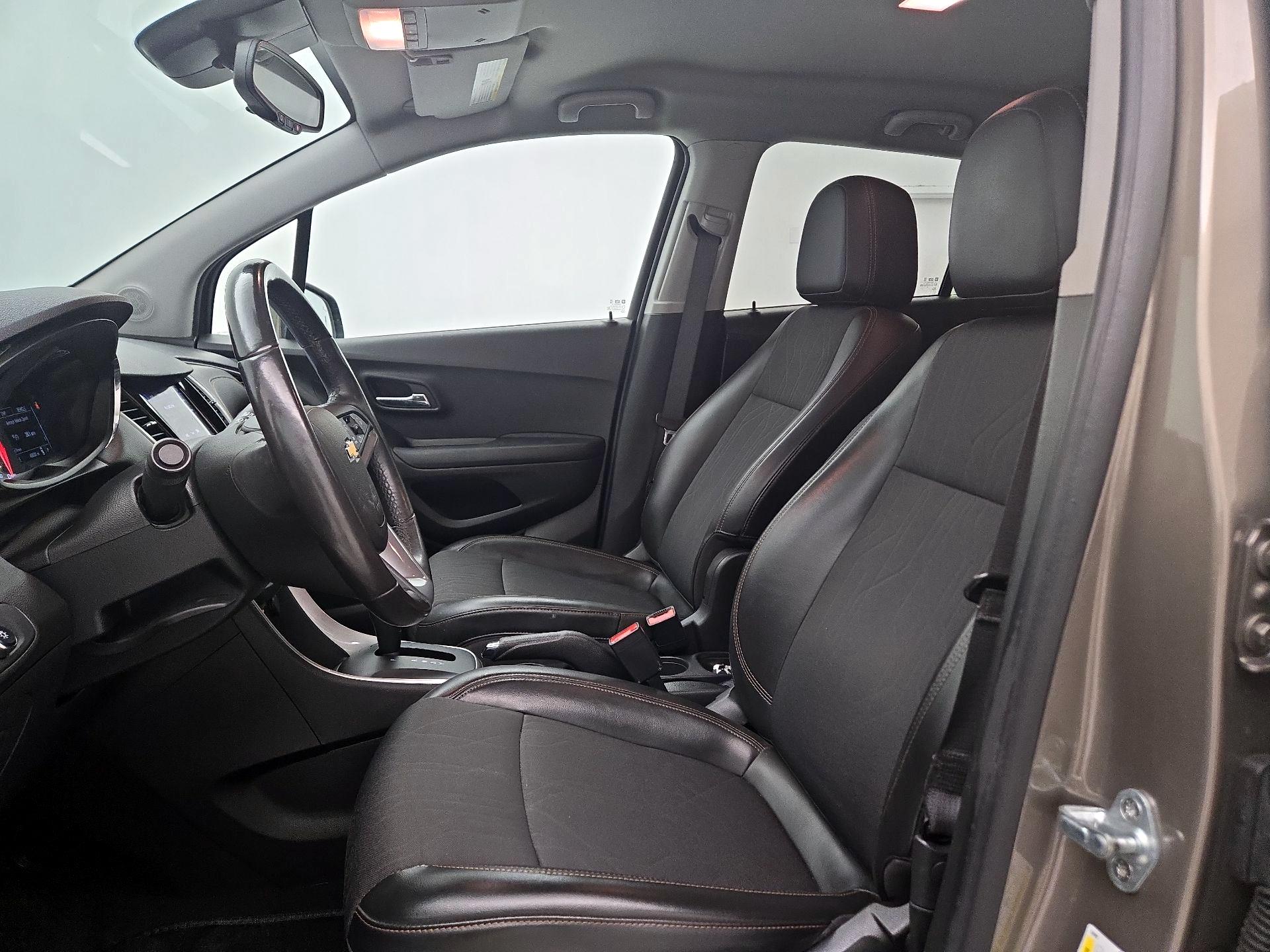 Thumbnail: 2021 Chevrolet Trax - 11