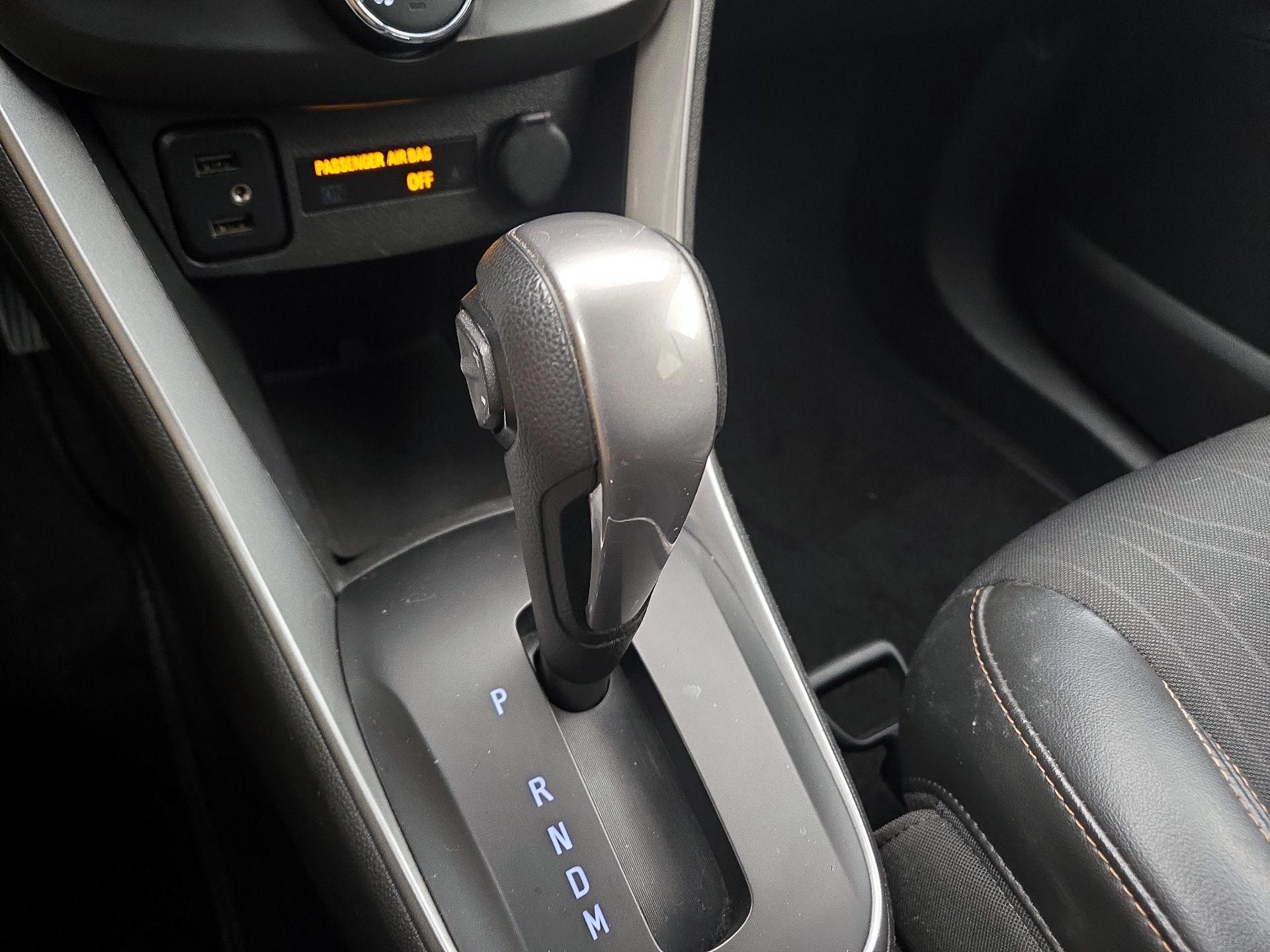 Thumbnail: 2021 Chevrolet Trax - 17