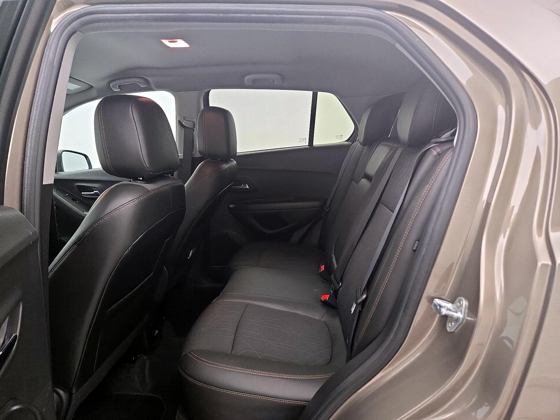 Thumbnail: 2021 Chevrolet Trax - 19