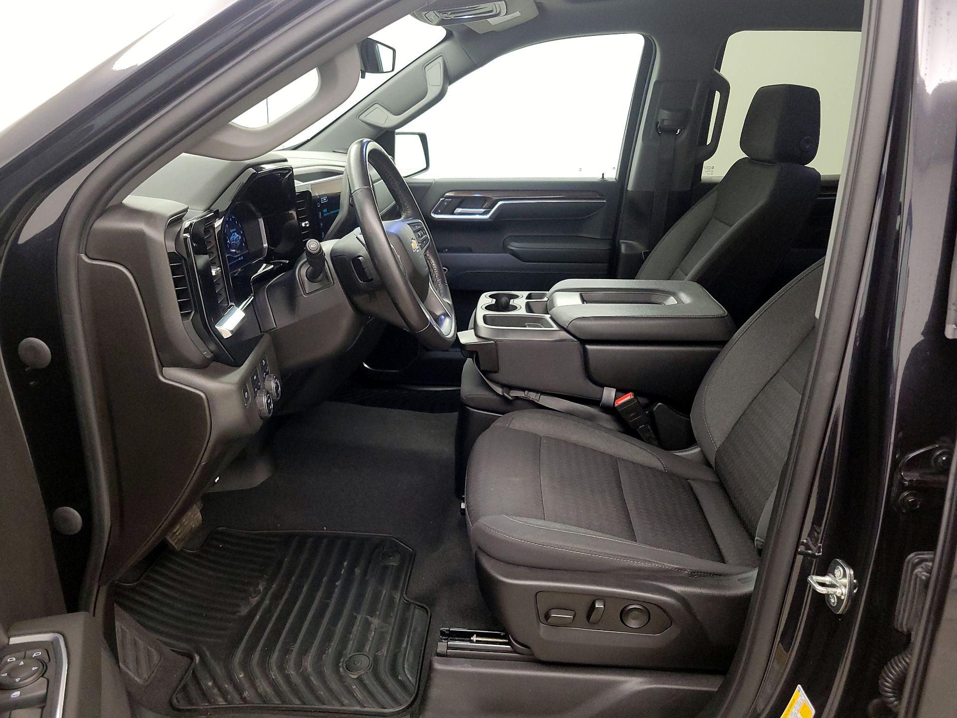 Thumbnail: 2022 Chevrolet Silverado 1500 - 11