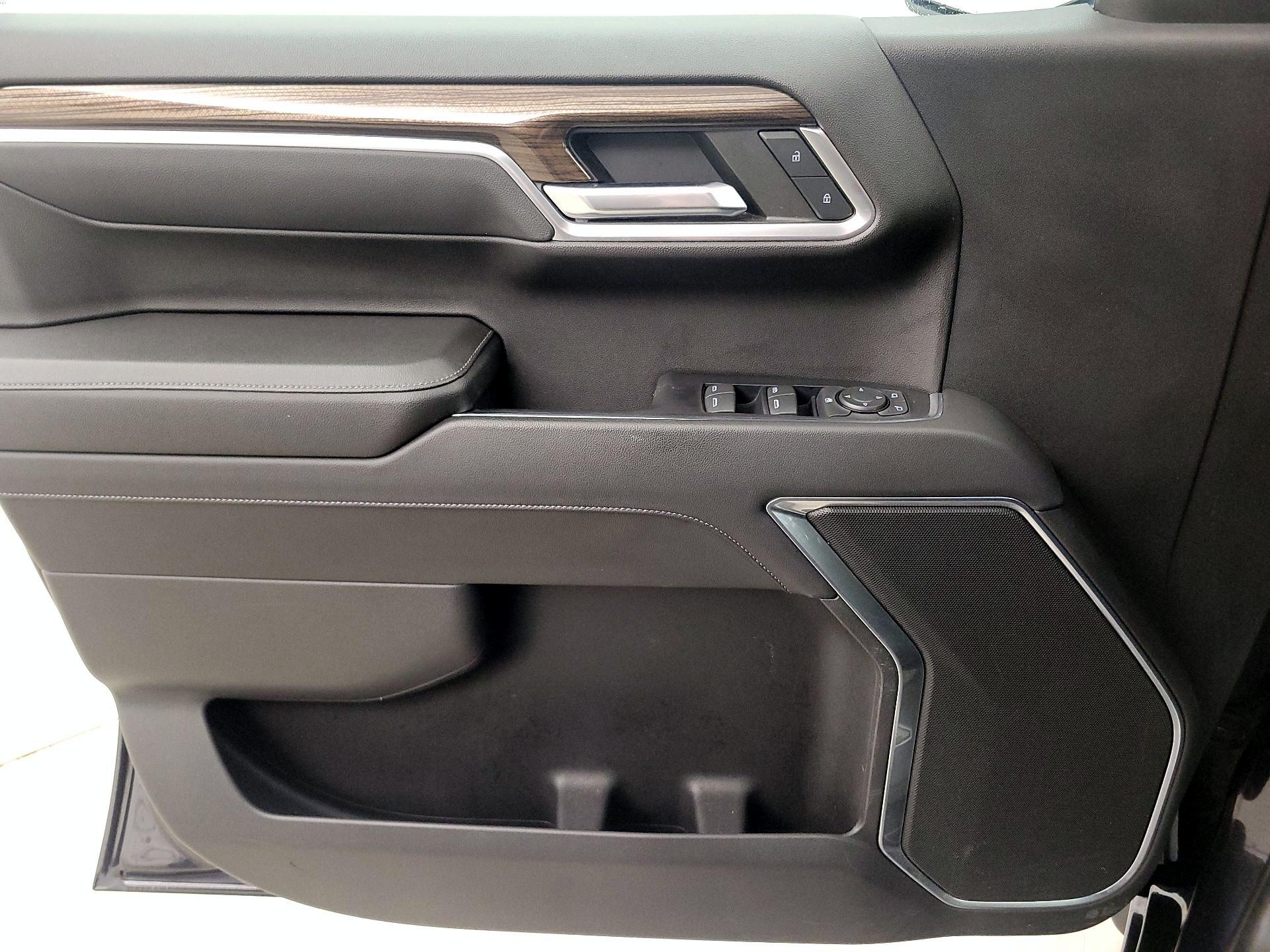 Thumbnail: 2022 Chevrolet Silverado 1500 - 12