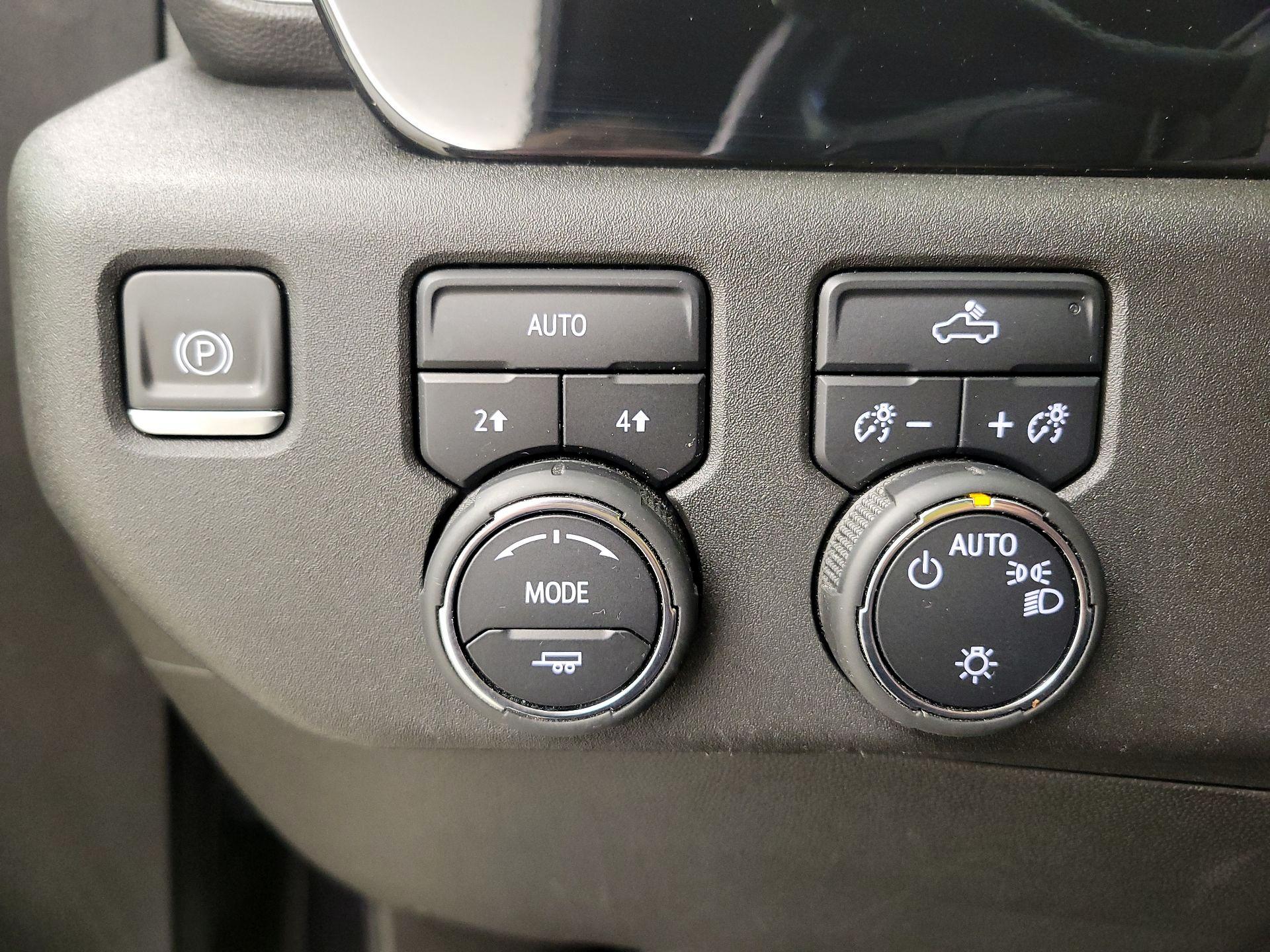 Thumbnail: 2022 Chevrolet Silverado 1500 - 13