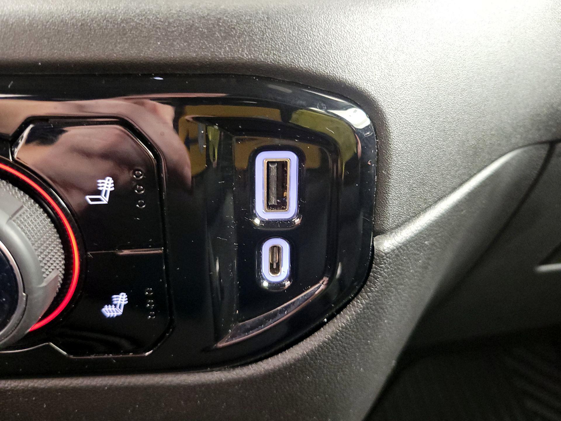 Thumbnail: 2022 Chevrolet Silverado 1500 - 18