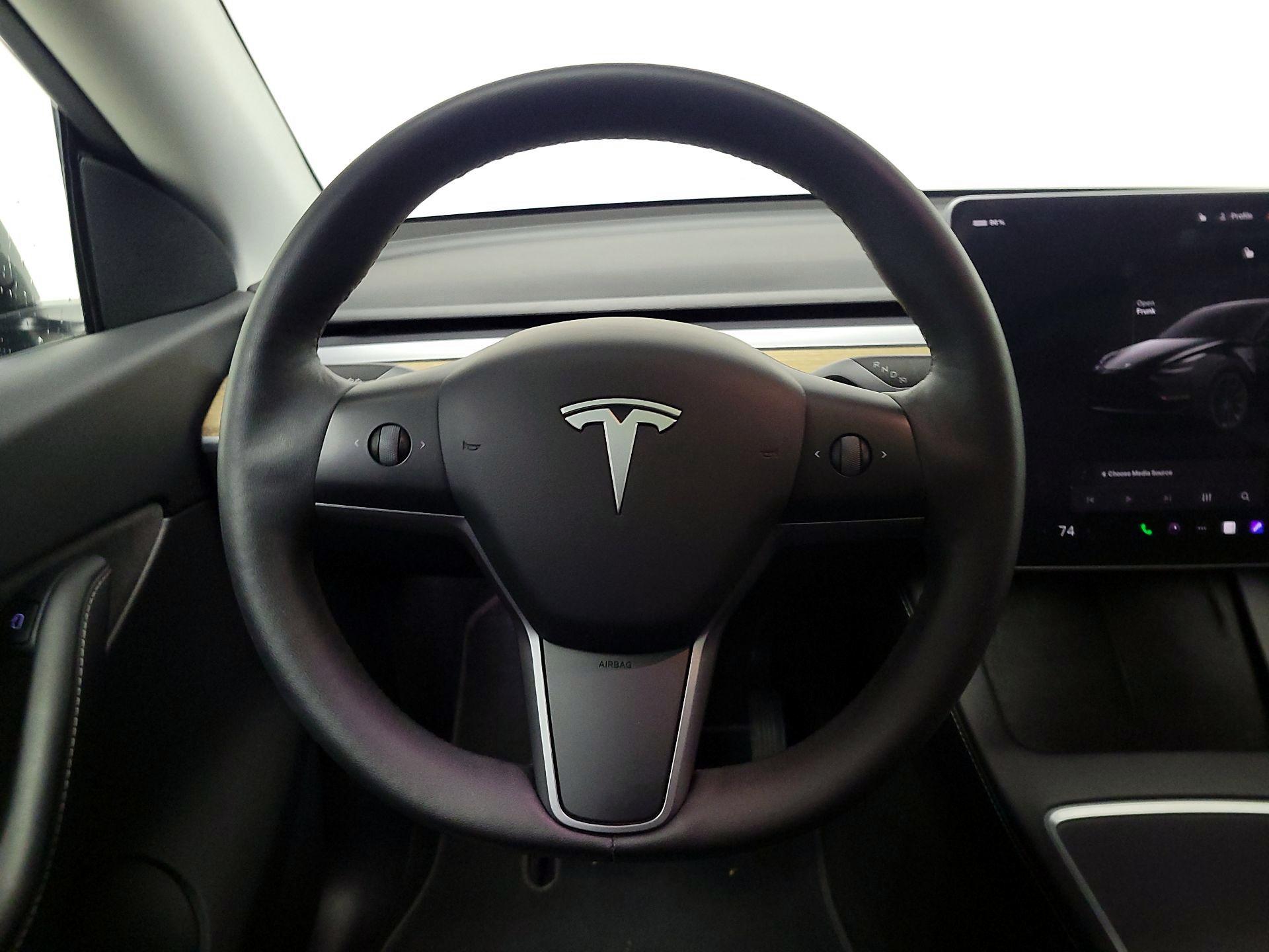 Thumbnail: 2022 Tesla Model Y - 10