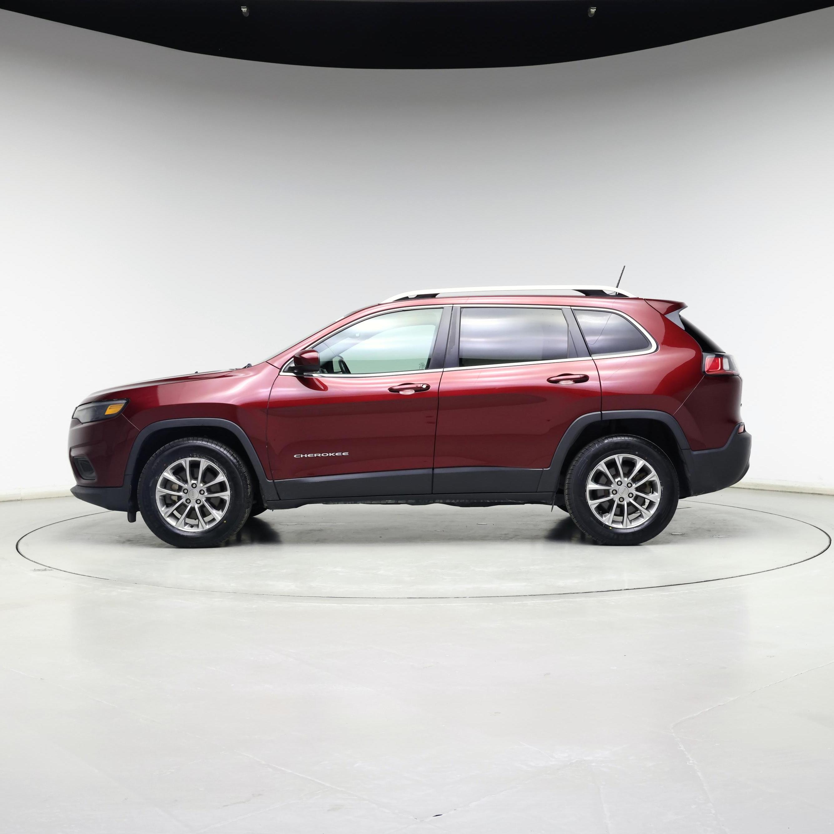 Thumbnail: 2019 Jeep Cherokee - 3