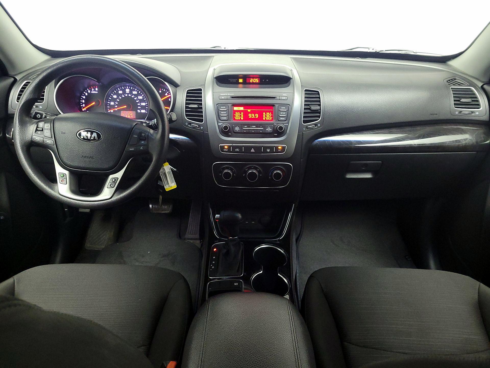 Thumbnail: 2015 Kia Sorento - 9