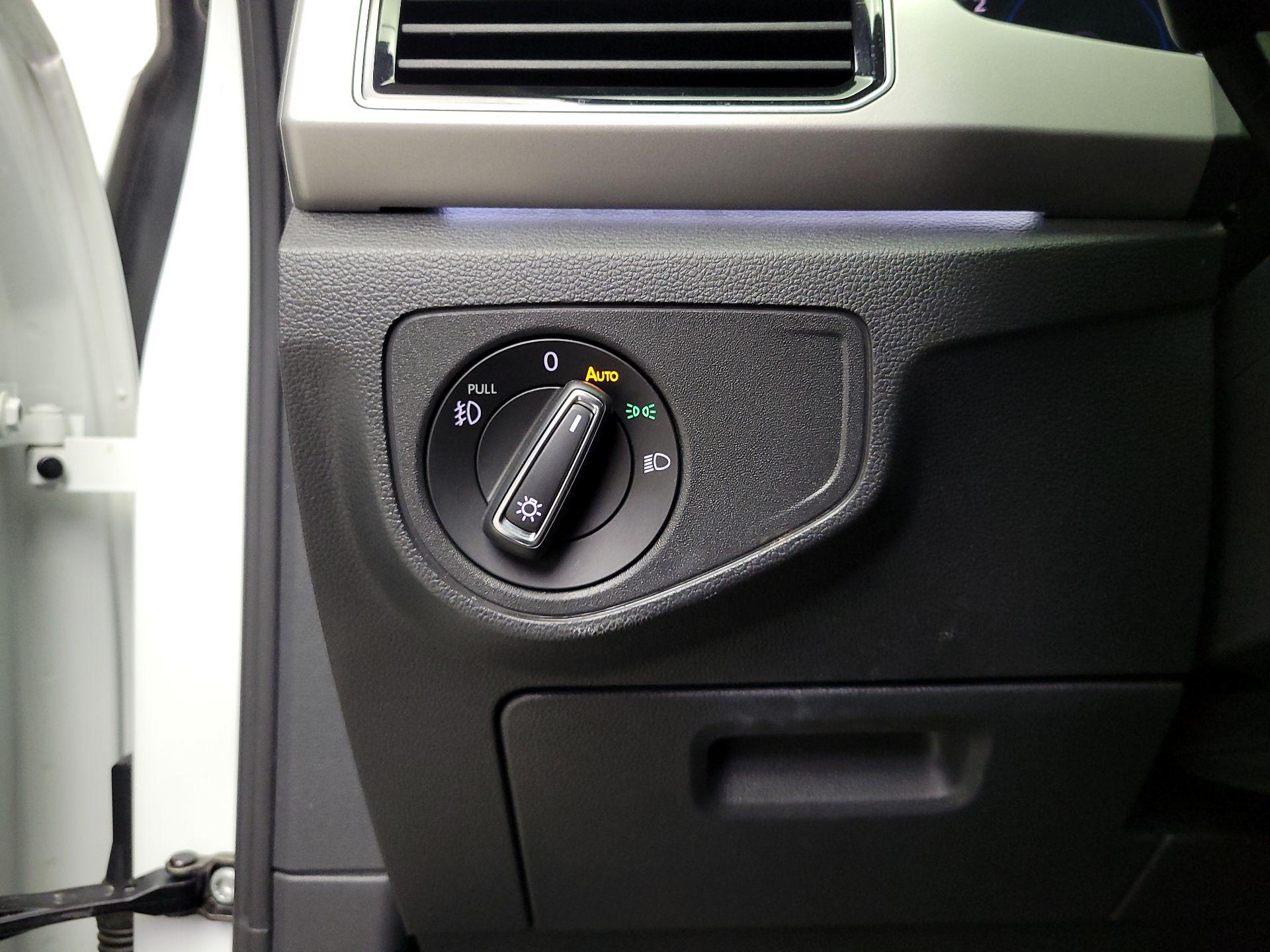 Thumbnail: 2018 Volkswagen Atlas - 13