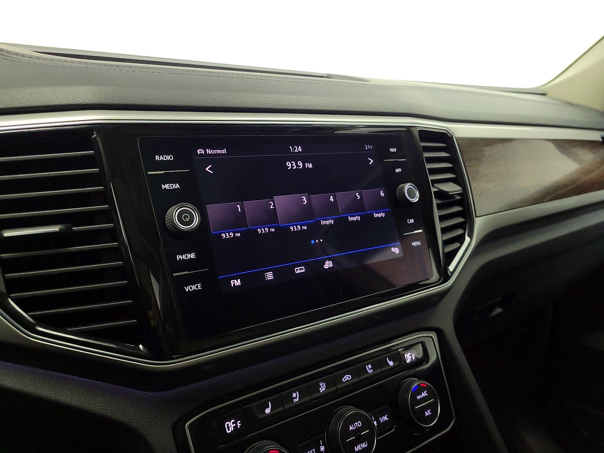 Thumbnail: 2018 Volkswagen Atlas - 16