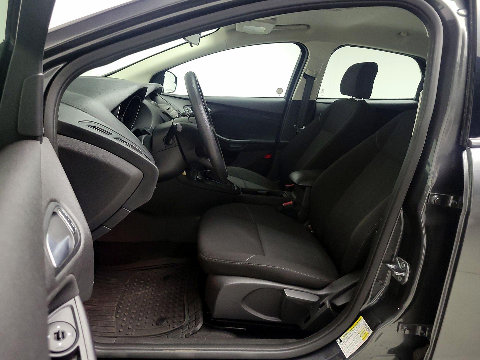 Thumbnail: 2017 Ford Focus - 11