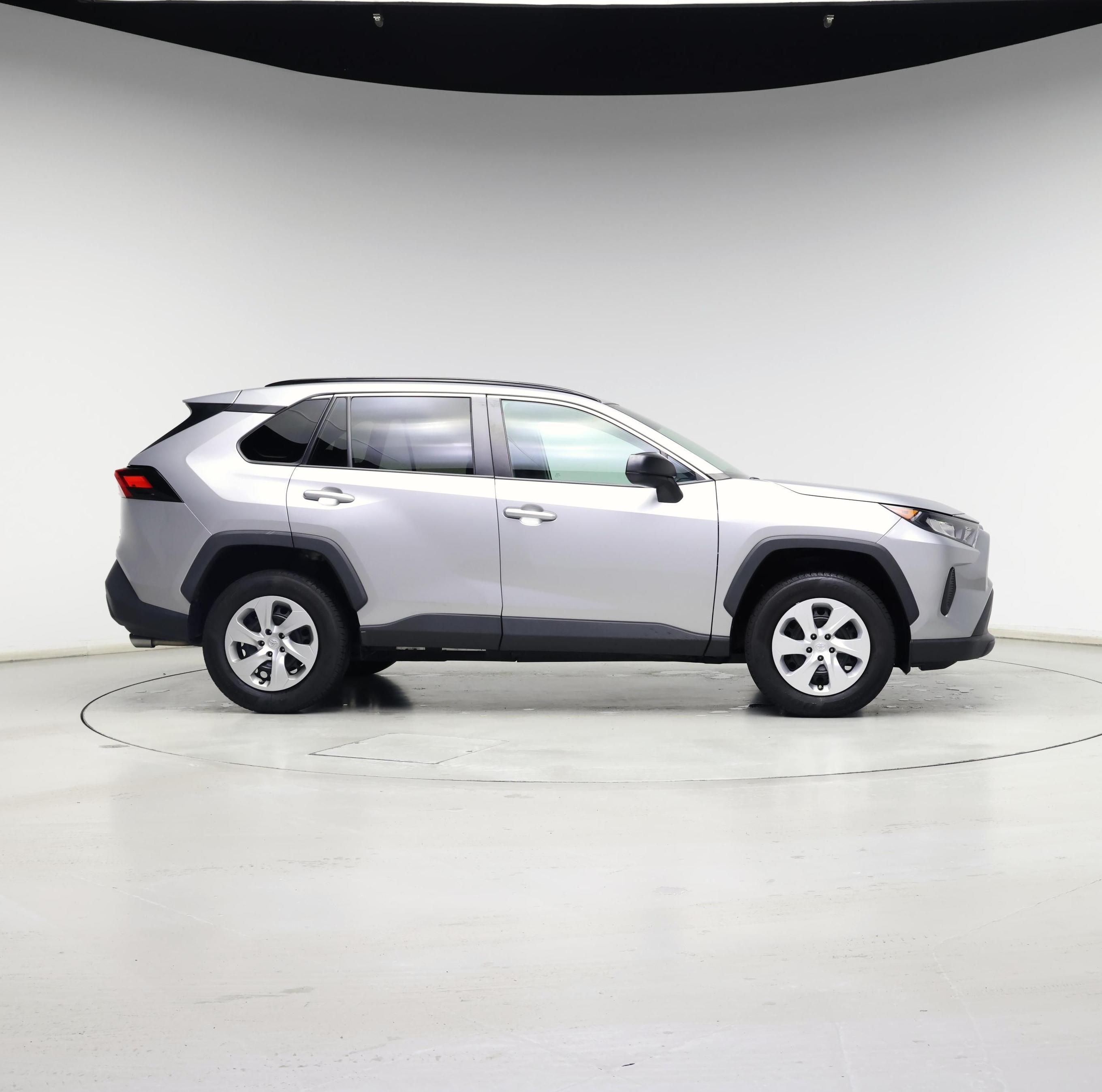 Thumbnail: 2021 Toyota RAV4 - 7