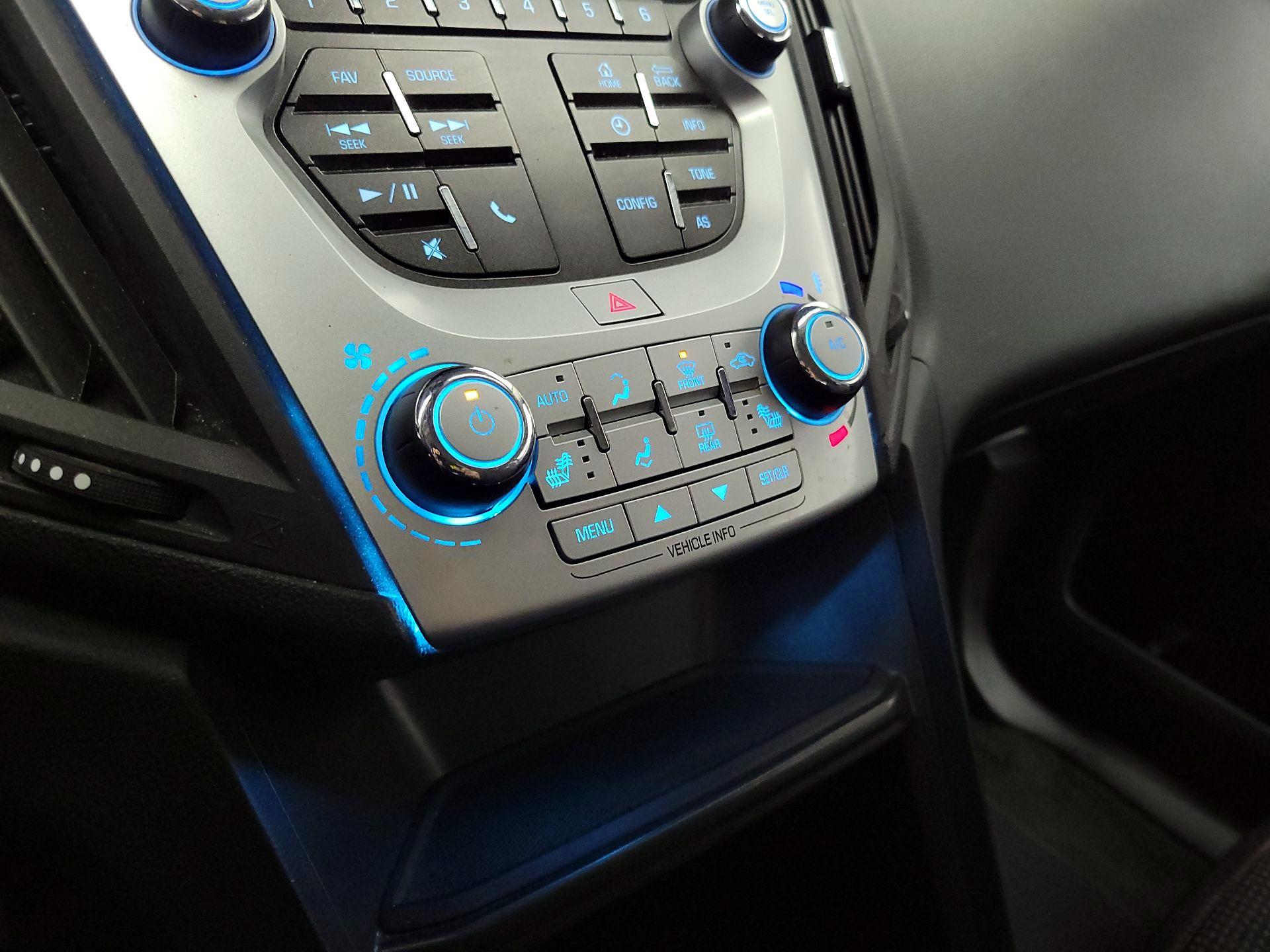 Thumbnail: 2017 Chevrolet Equinox - 15