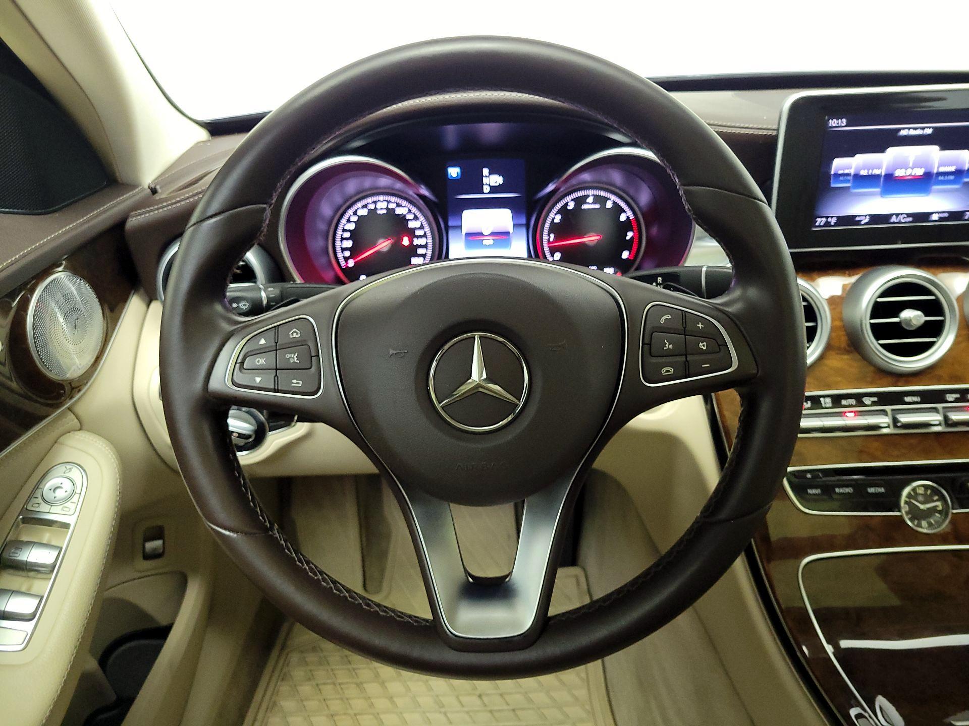 Thumbnail: 2015 Mercedes-Benz C-Class - 10