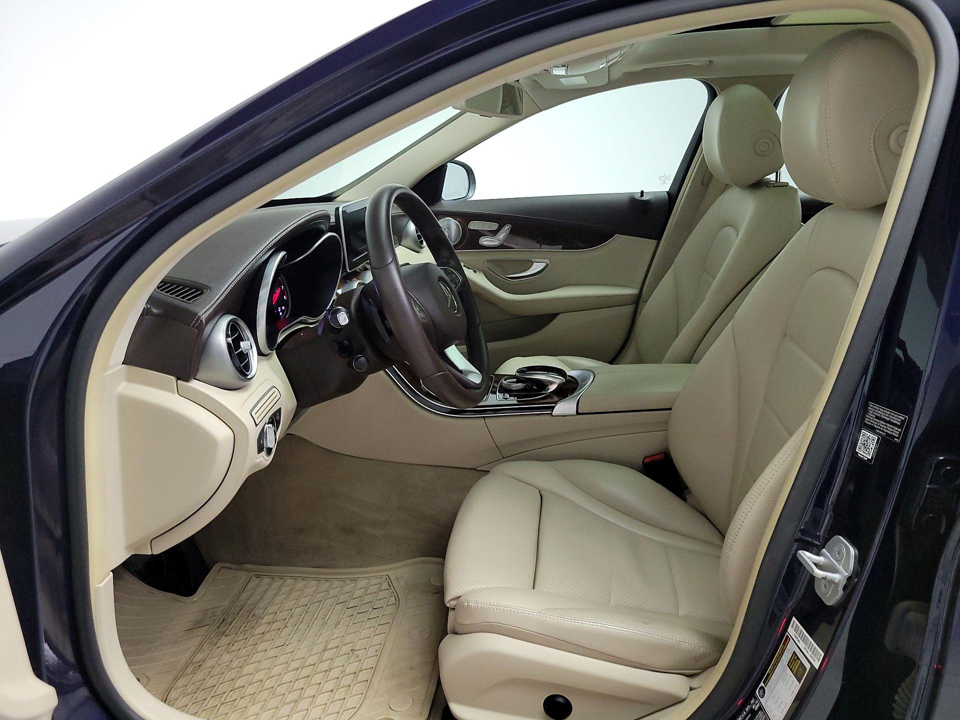 Thumbnail: 2015 Mercedes-Benz C-Class - 11