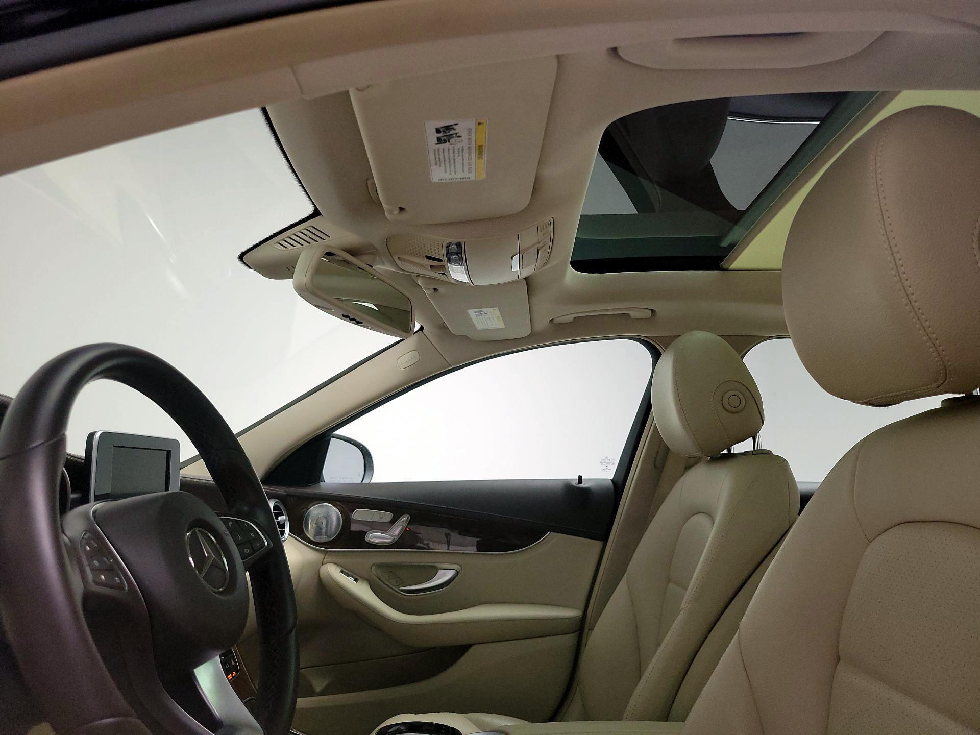 Thumbnail: 2015 Mercedes-Benz C-Class - 20