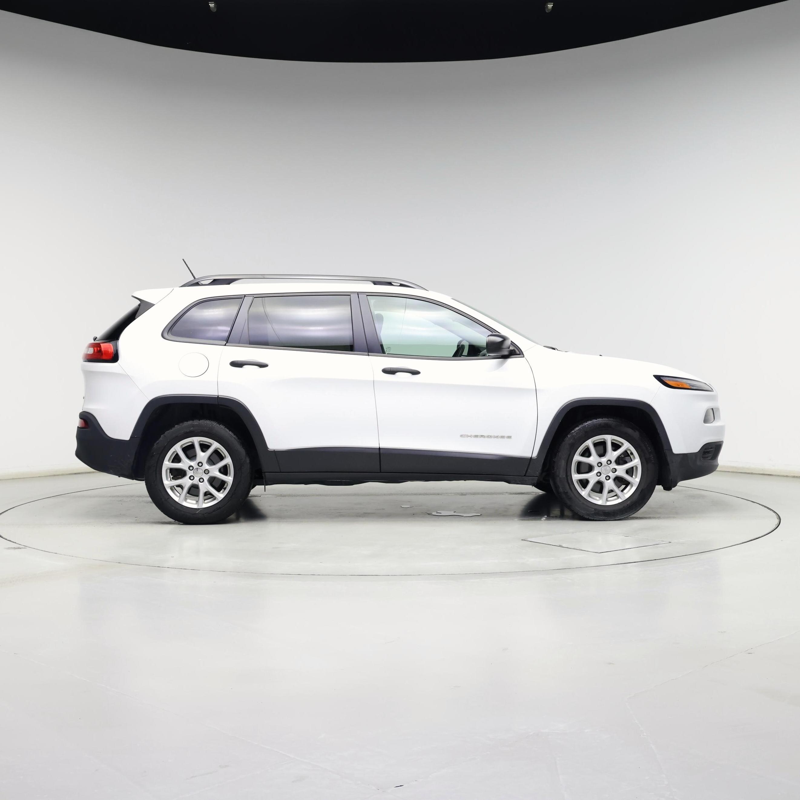 Thumbnail: 2017 Jeep Cherokee - 7