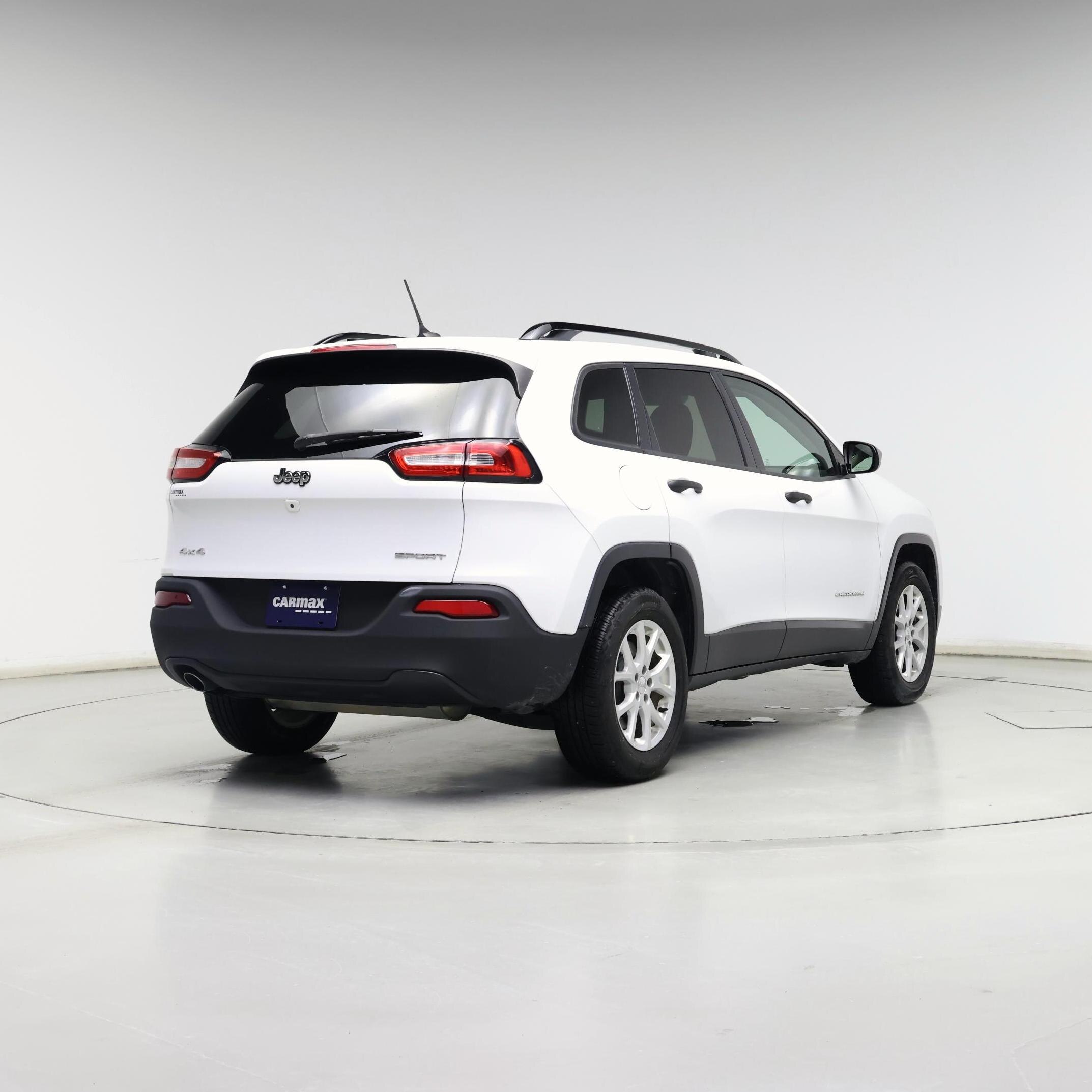 Thumbnail: 2017 Jeep Cherokee - 8