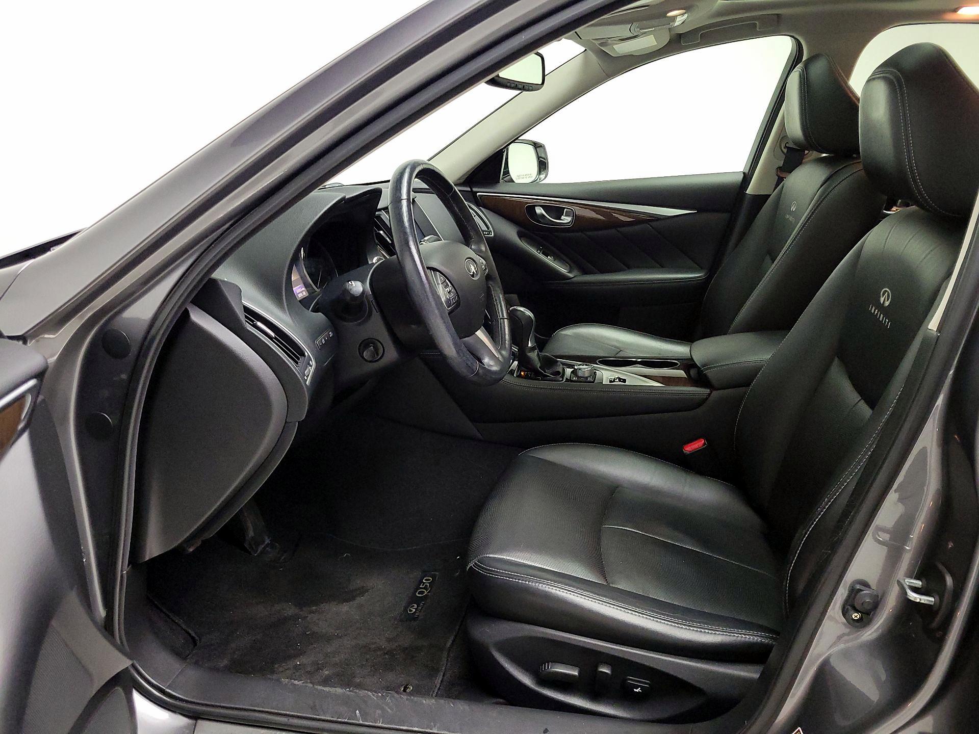 Thumbnail: 2014 INFINITI Q50 - 11