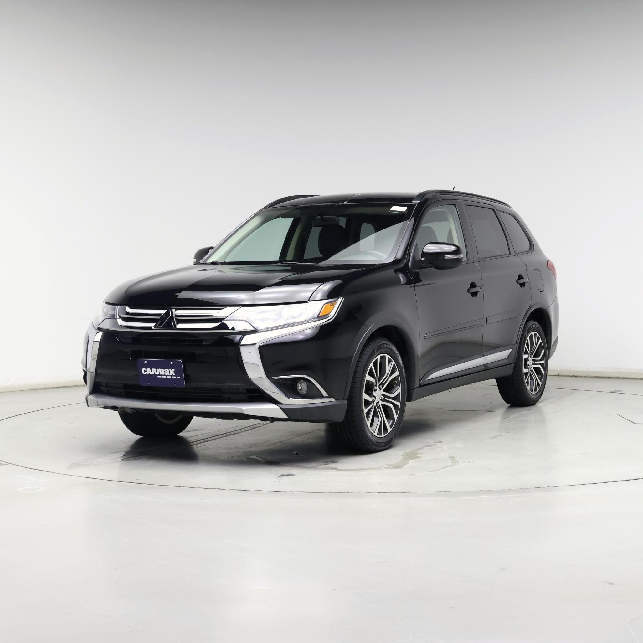 Thumbnail: 2016 Mitsubishi Outlander - 4