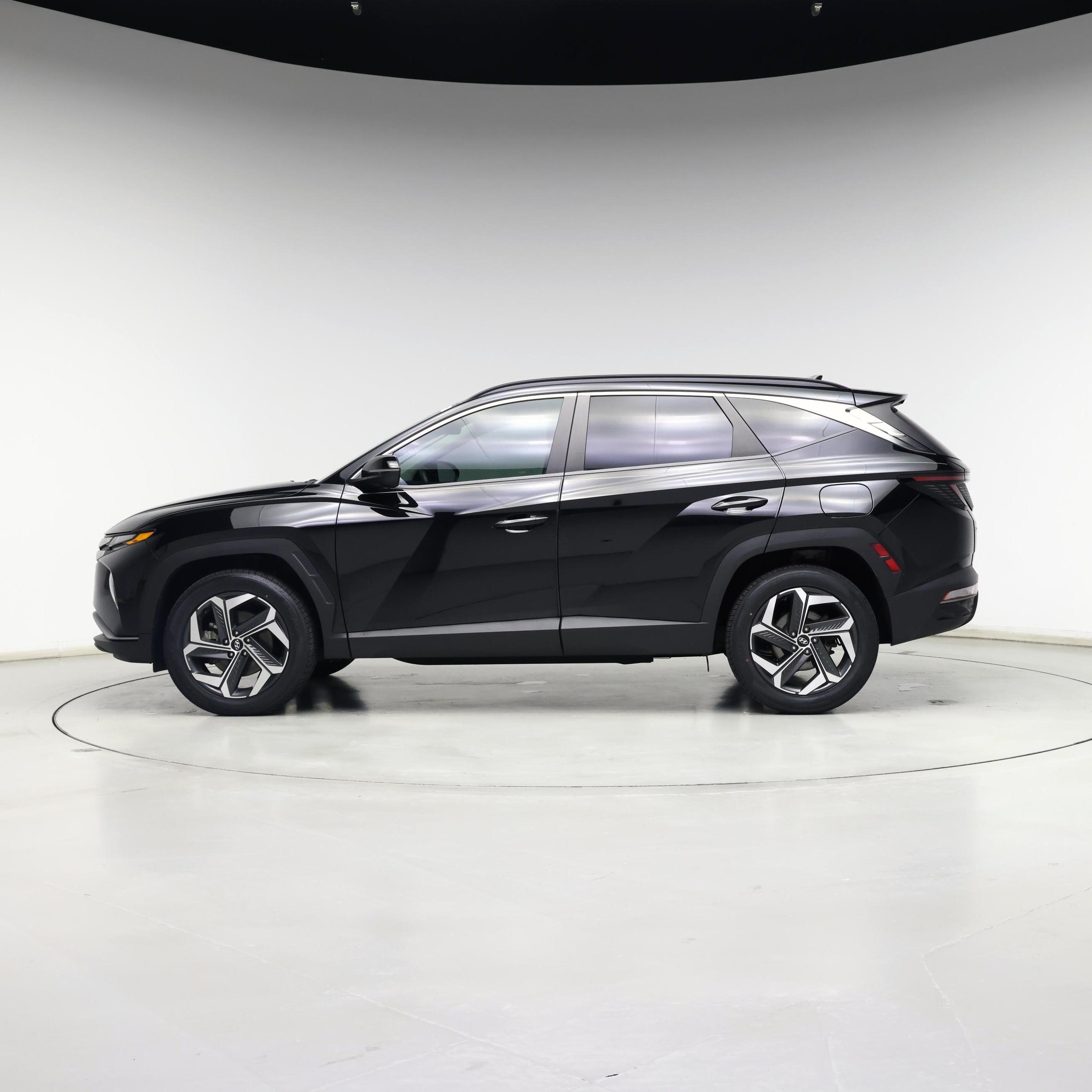 Thumbnail: 2022 Hyundai Tucson - 3