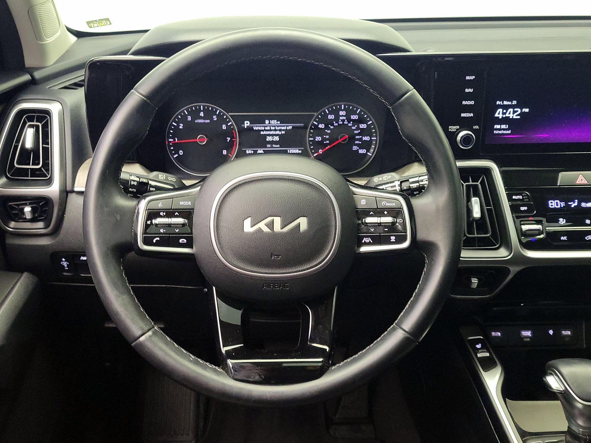 Thumbnail: 2023 Kia Sorento - 10