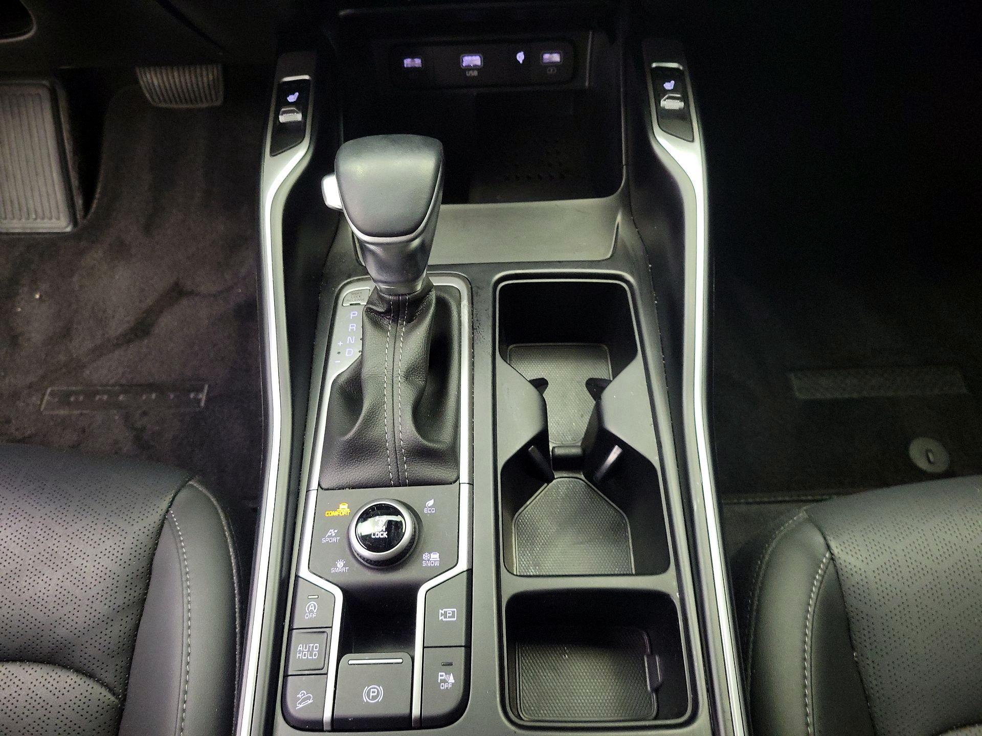 Thumbnail: 2023 Kia Sorento - 18