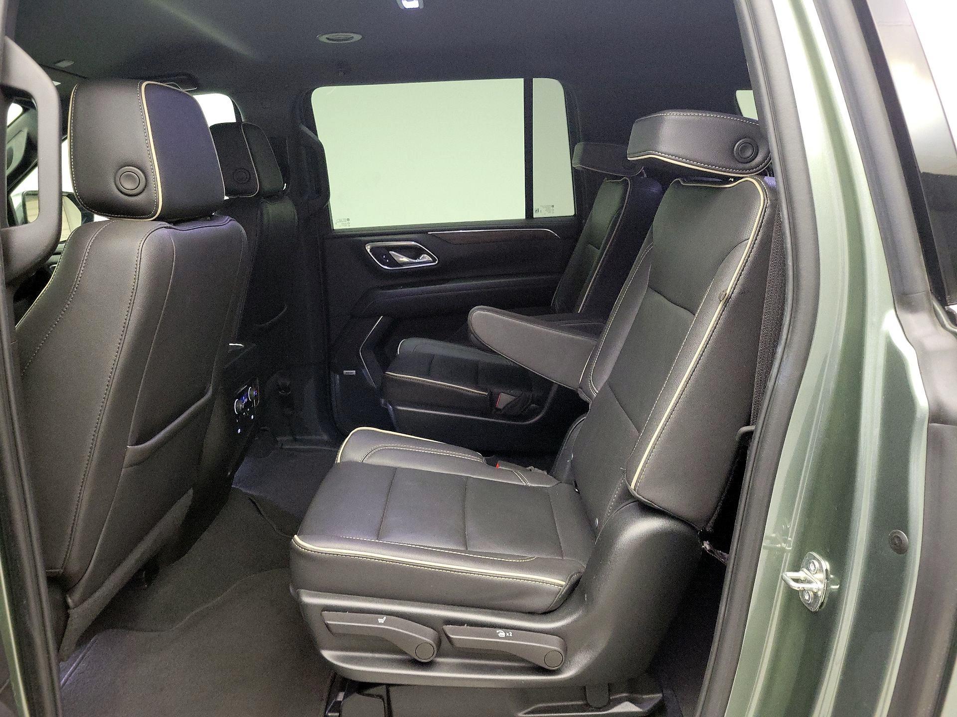 Thumbnail: 2023 Chevrolet Suburban - 19